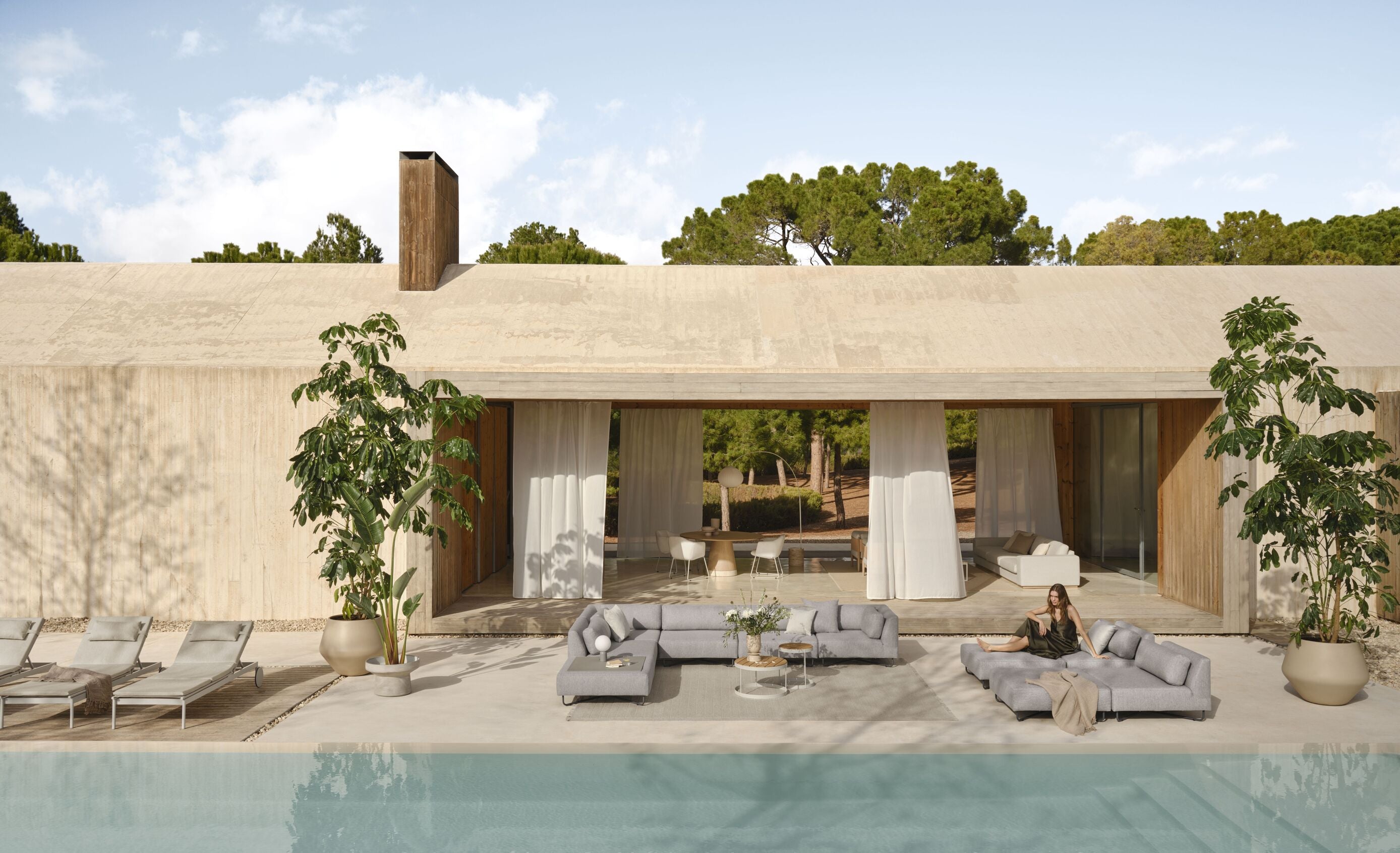 Ležadlo EASE pieskové