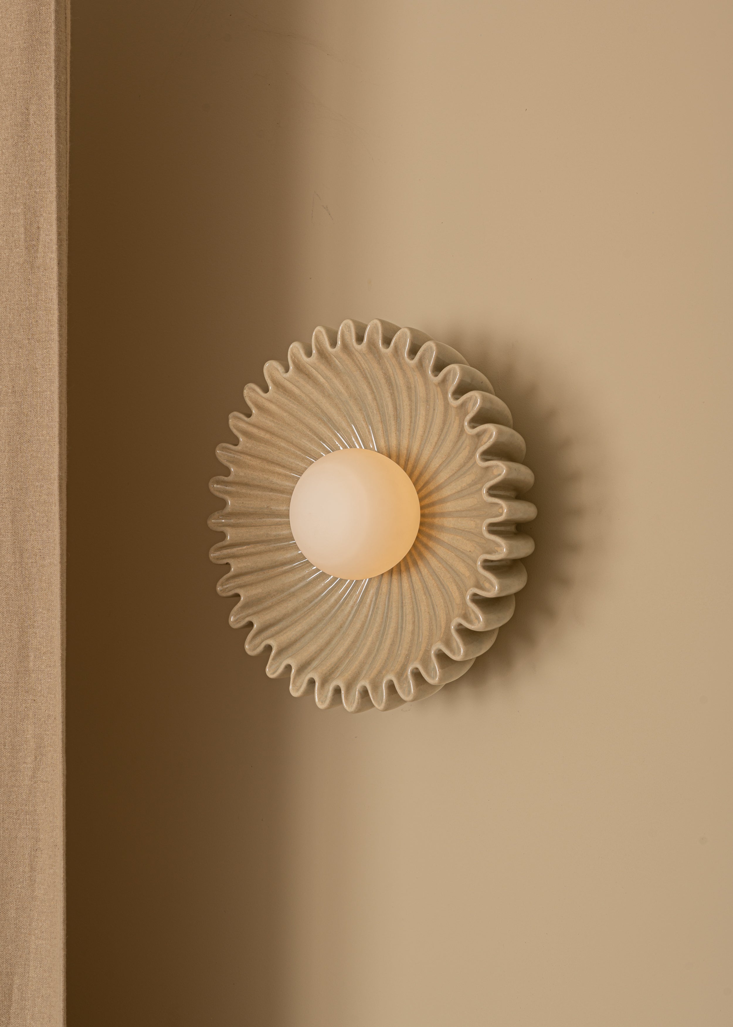 Ceramic Wall Lamp OSTRO Sand