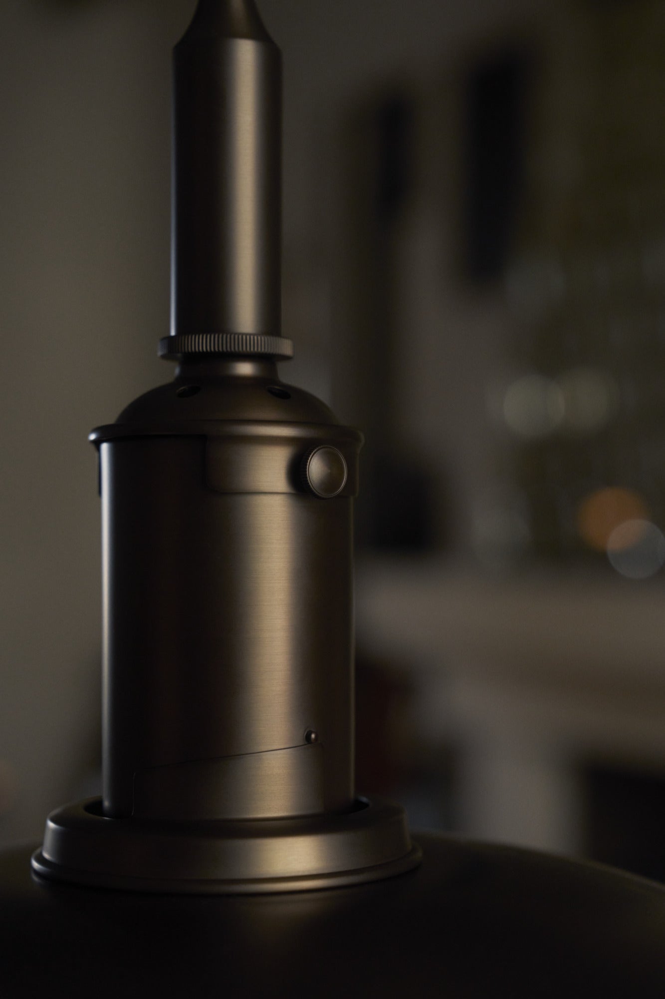 Závesná lampa PH 3/3 biela s čiernym matným povrchom