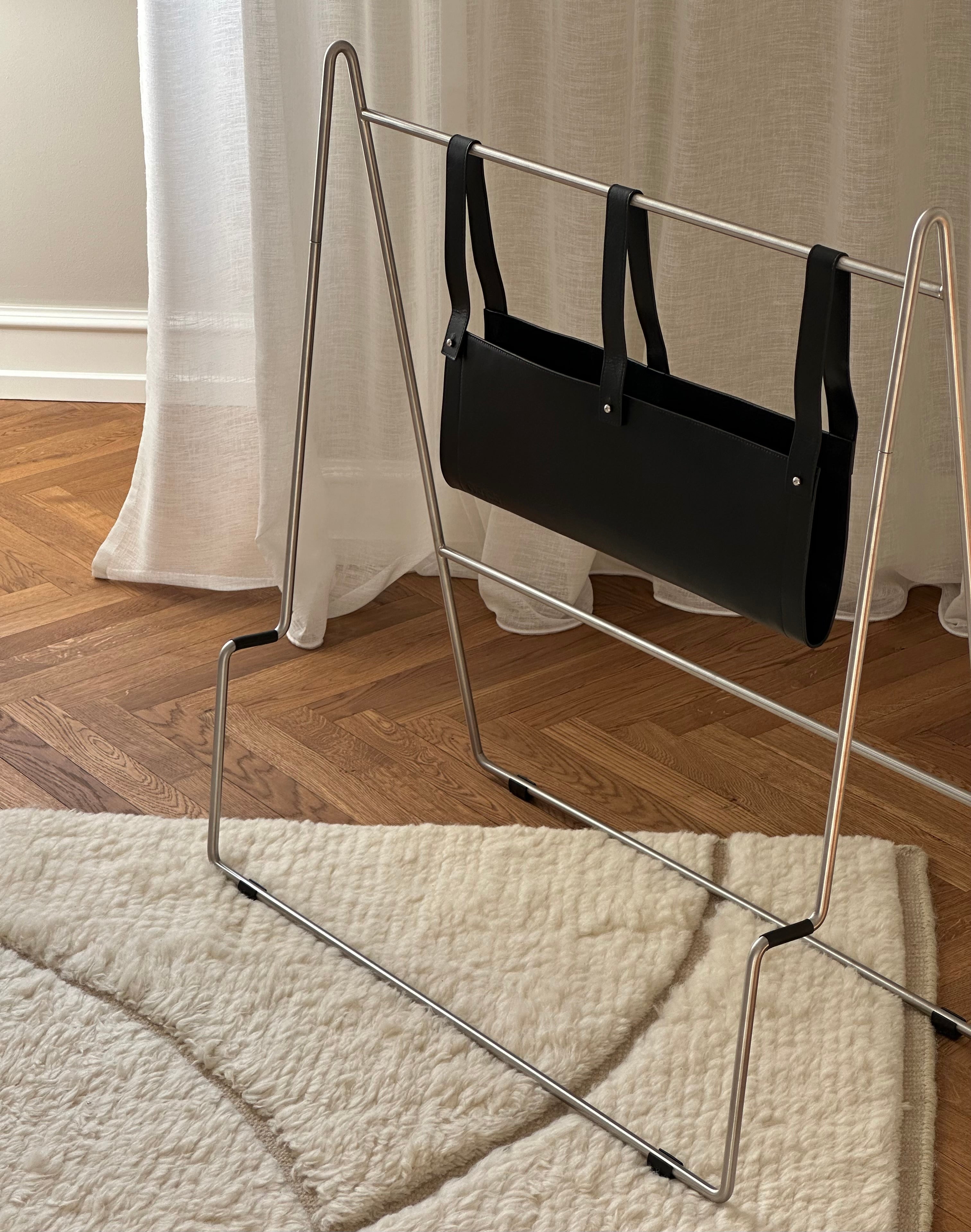 Stojak RTV CARRY srebrny