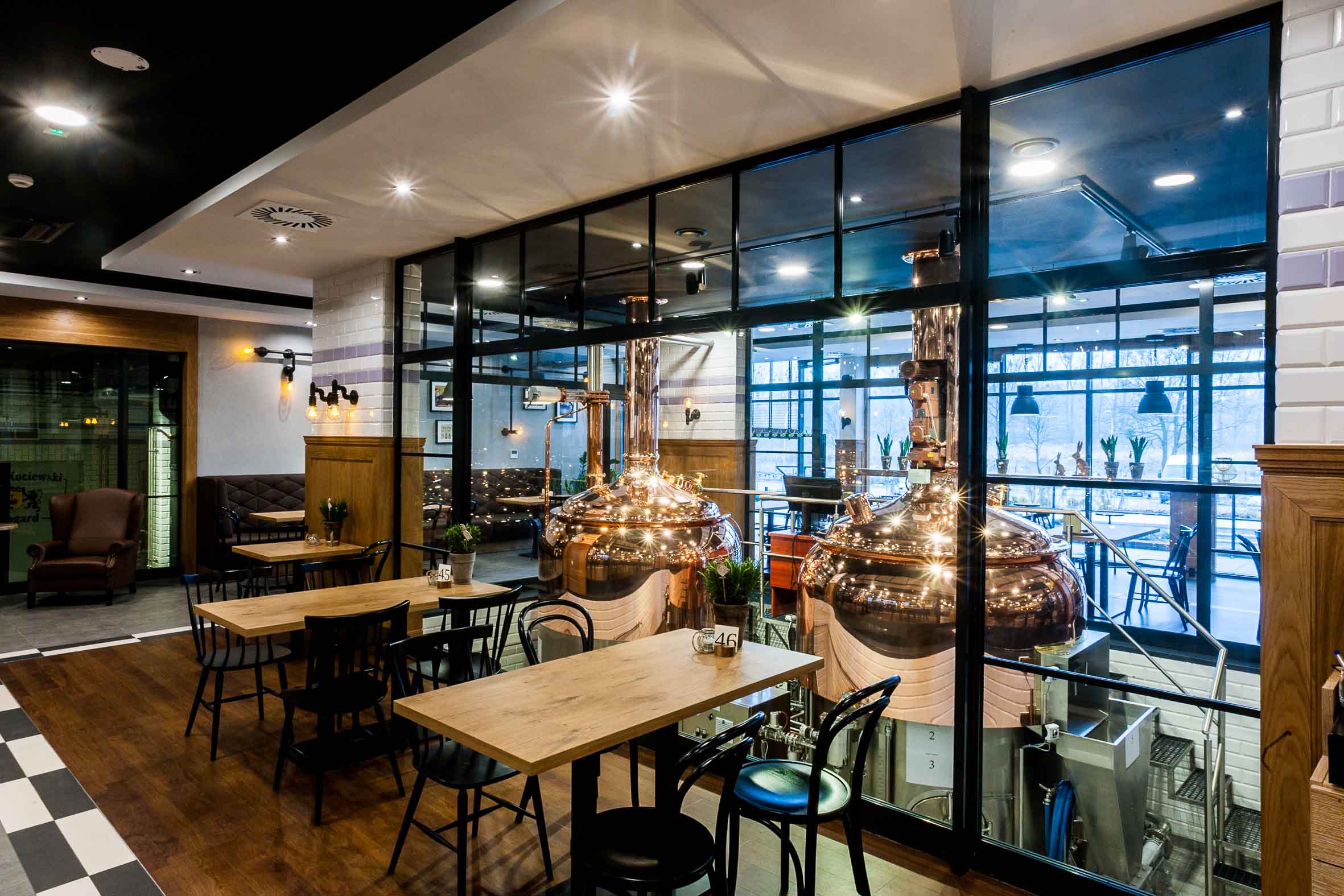 Stolička A-1880 bukové drevo