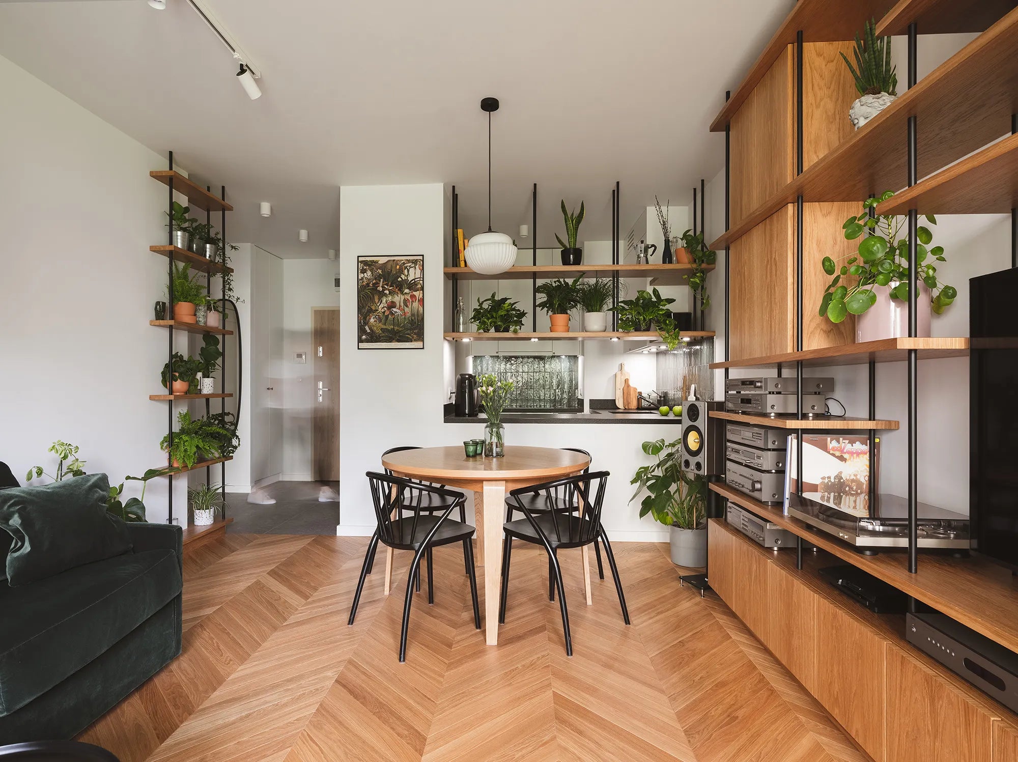 Sudoku chair B-9820 wooden