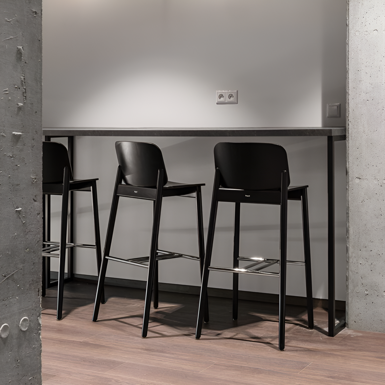 Wooden HOKER PROD H-4390