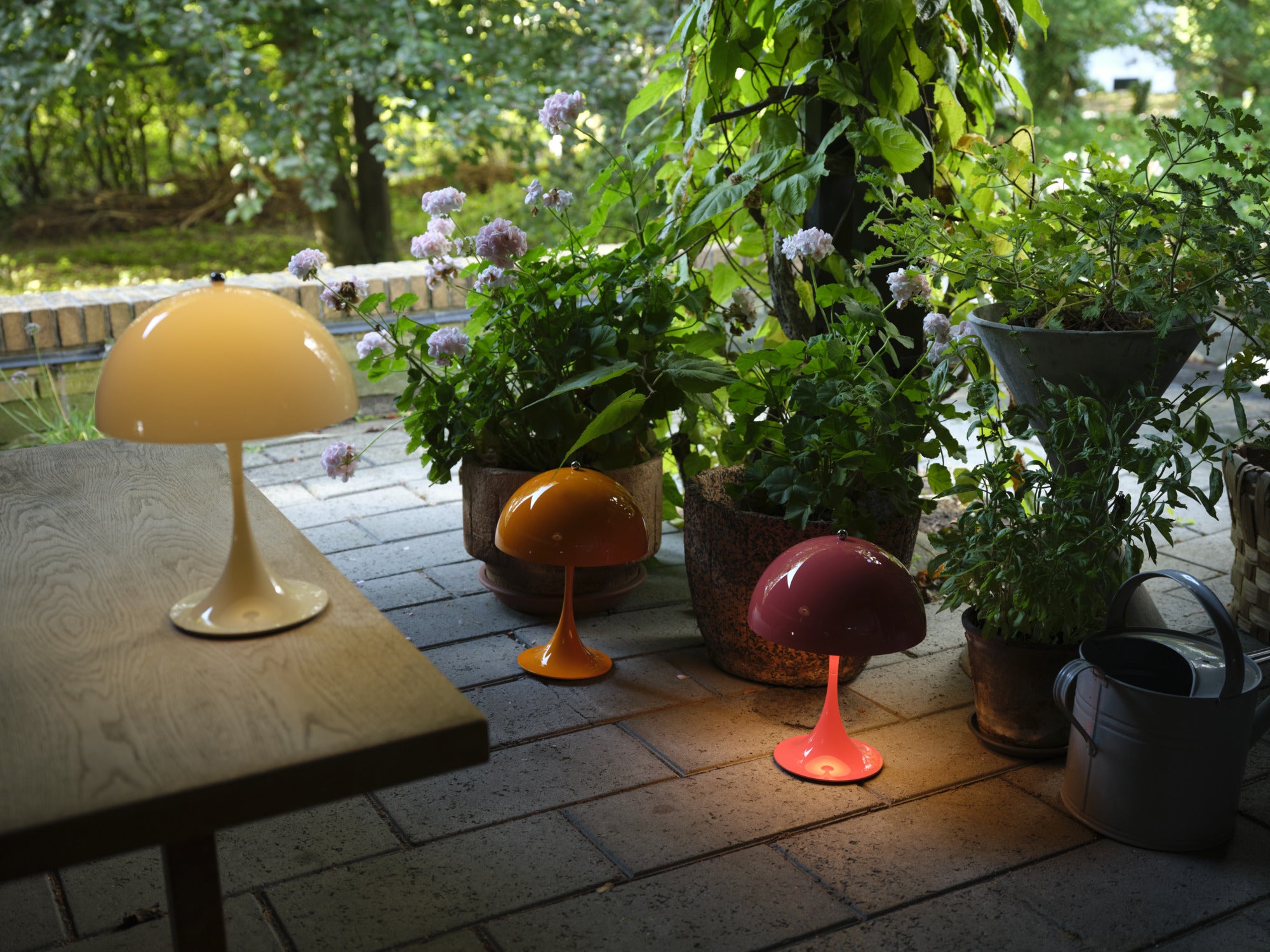 Prenosná lampa PANTHELLA 250 oranžová