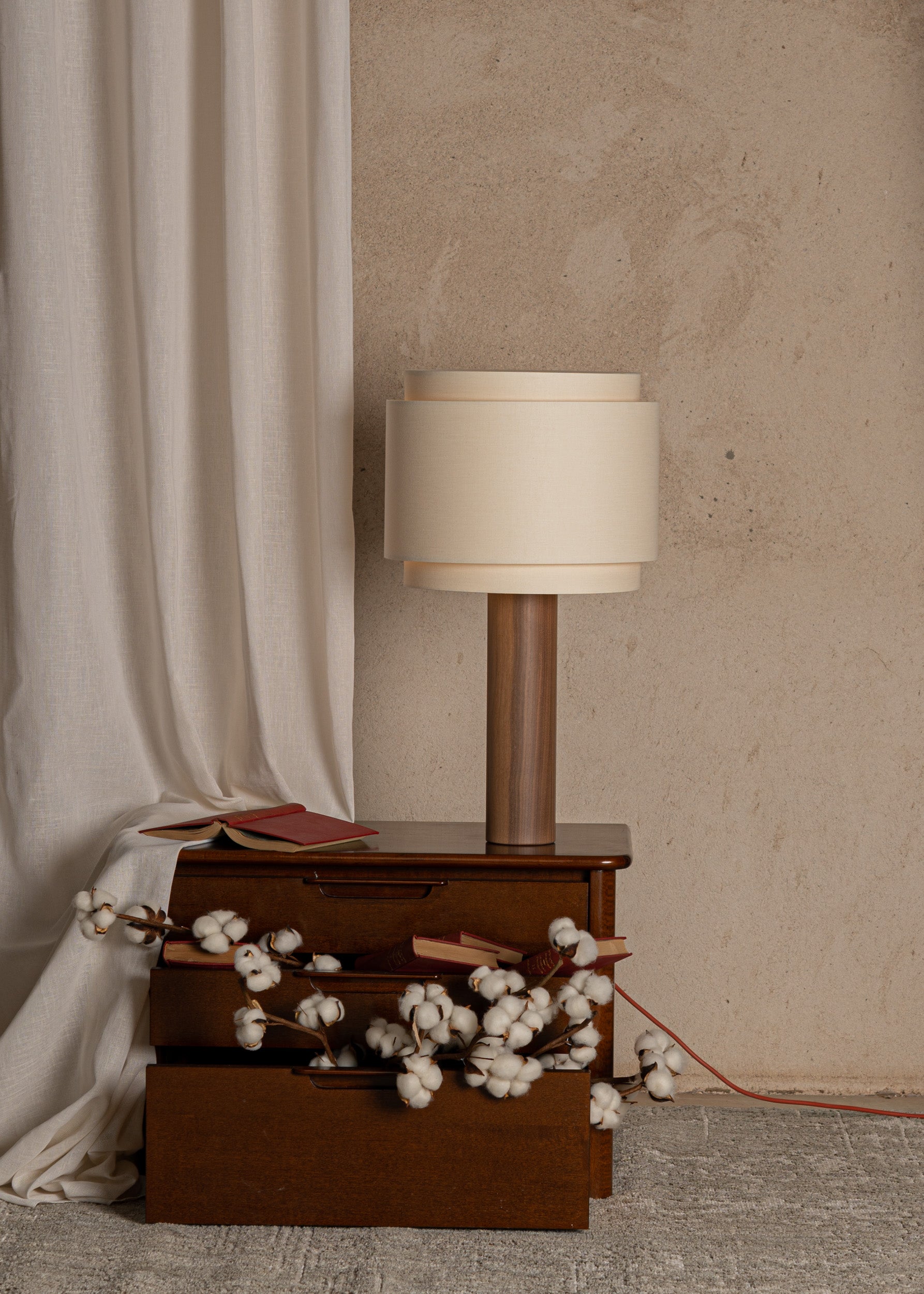 Stolná lampa PIPO DUOBLE orechové drevo