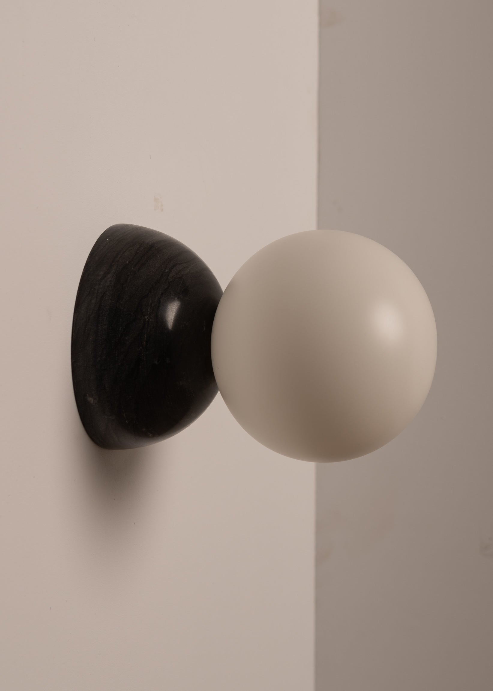 Wall lamp EKLIPSO black marble