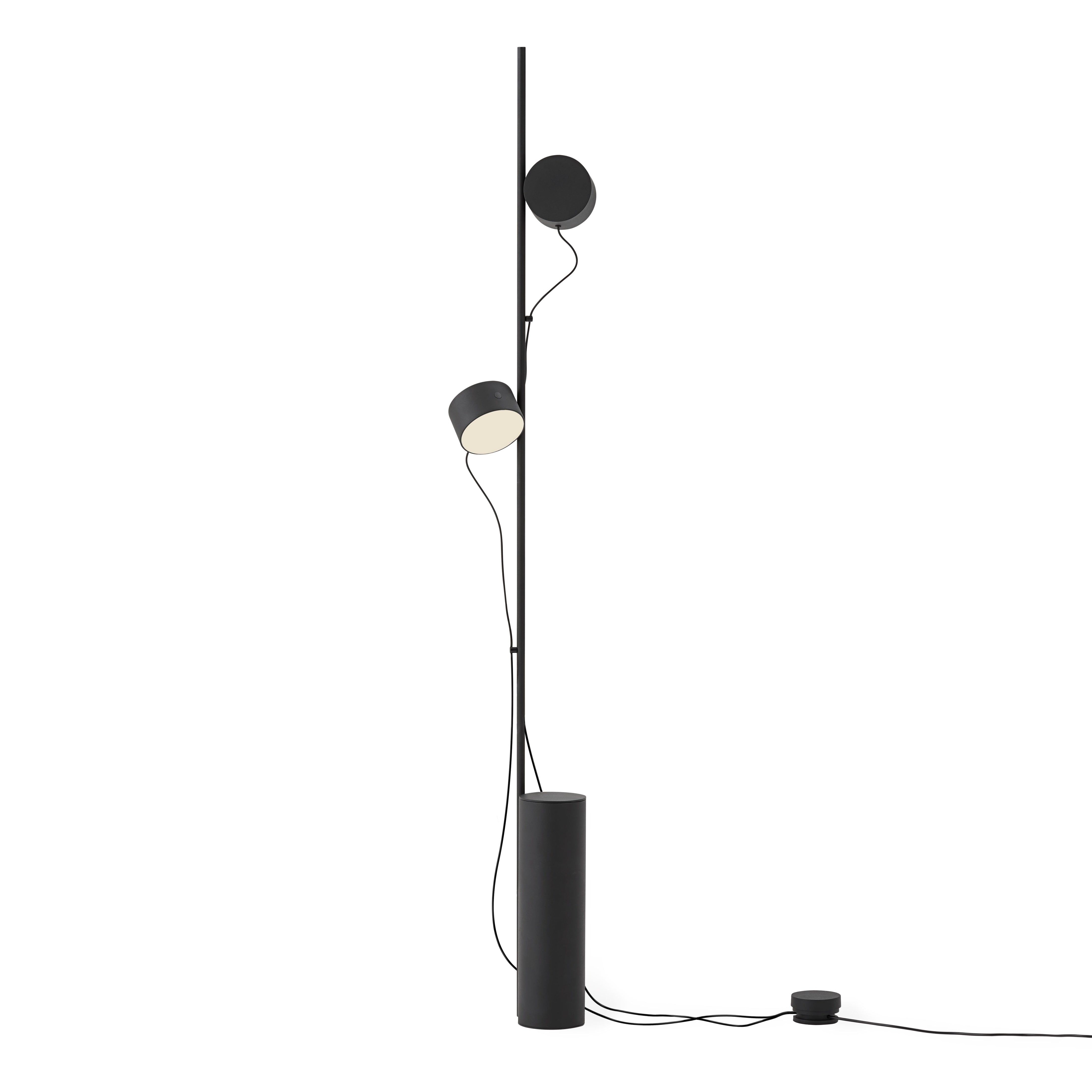 Podlahová lampa POST čierna
