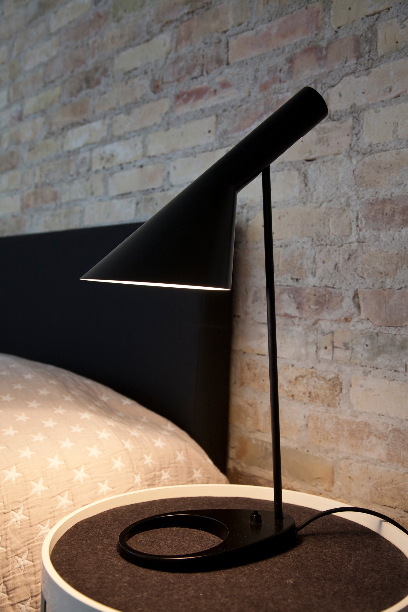 AJ black table lamp