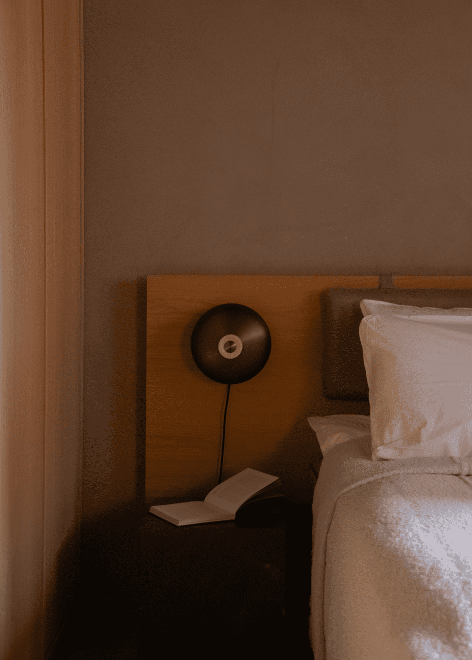 REVERSE wall lamp brown aluminum