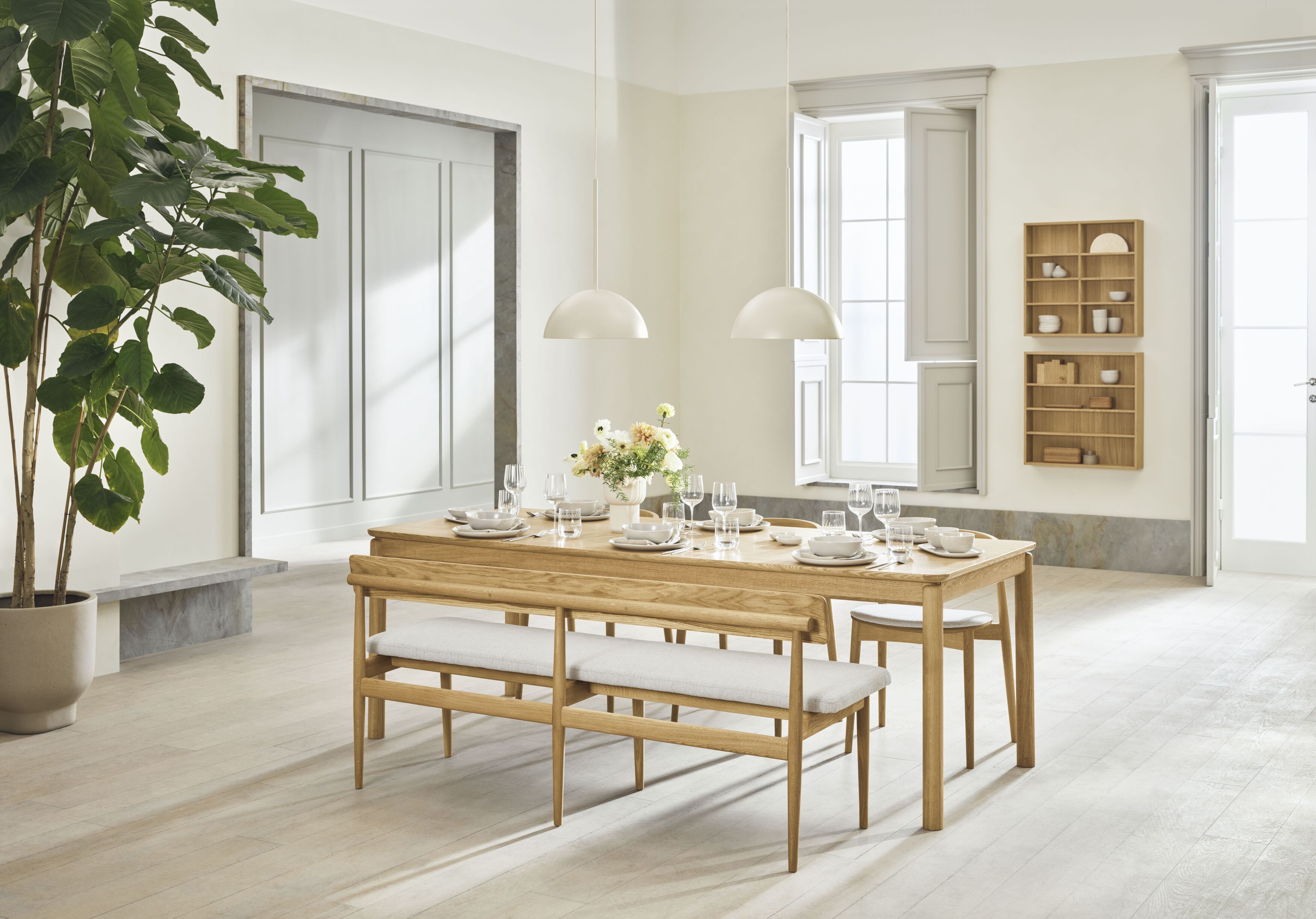 Stôl RONYA dubový dyha s dubovou základňou