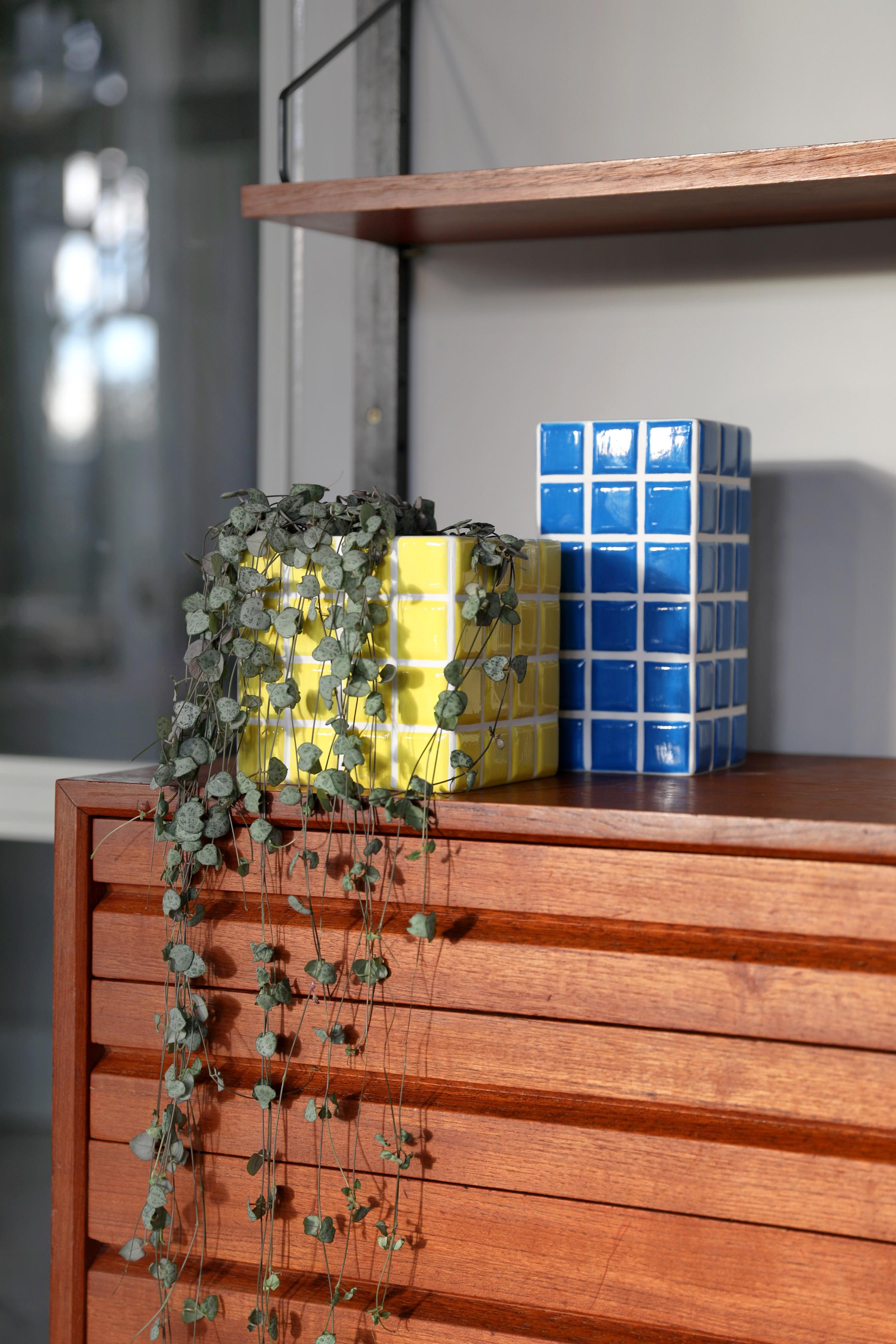 Kvetináč TILE žltý s bielym