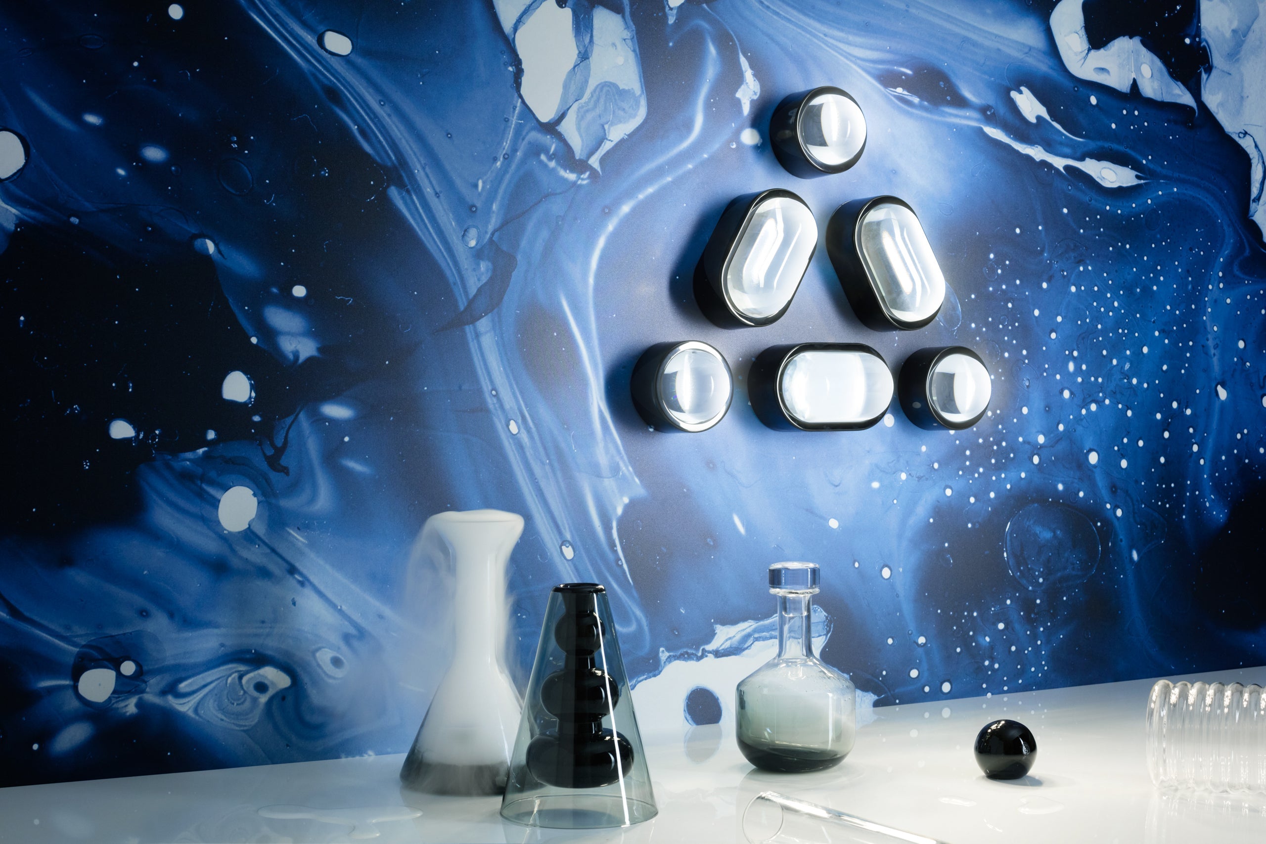 Carafe tank black inflatable glass