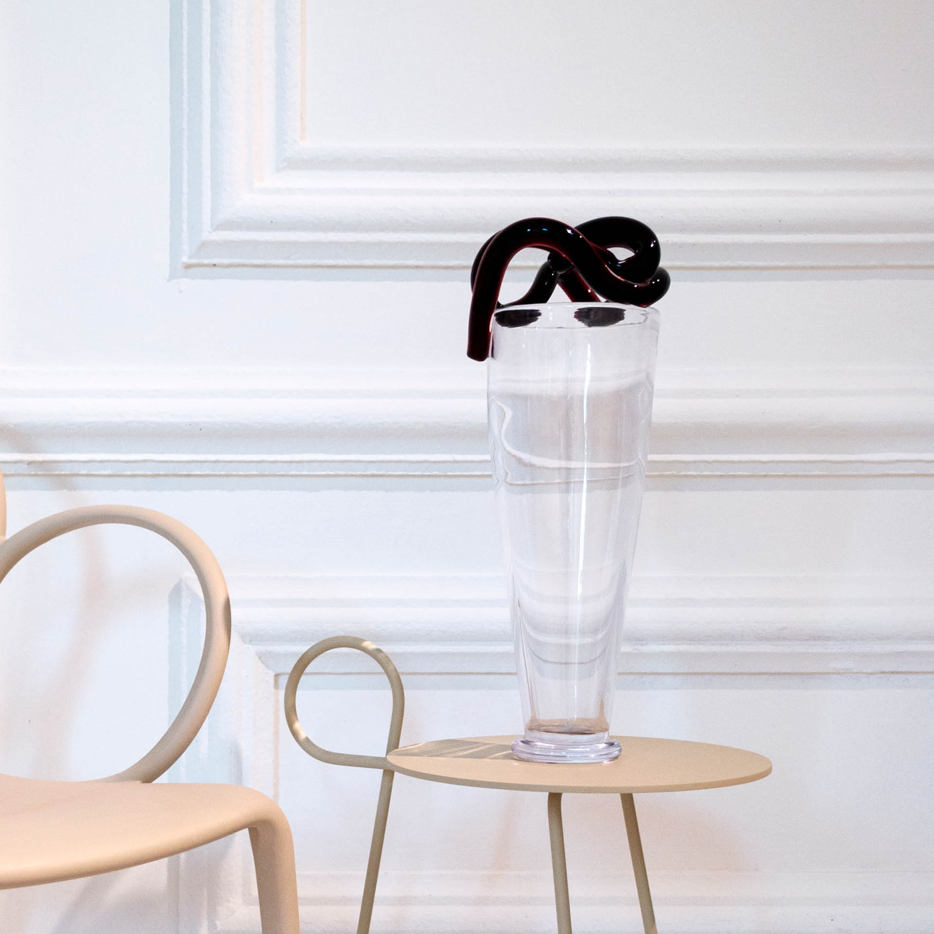 Bočný stolík CARMINA béžový