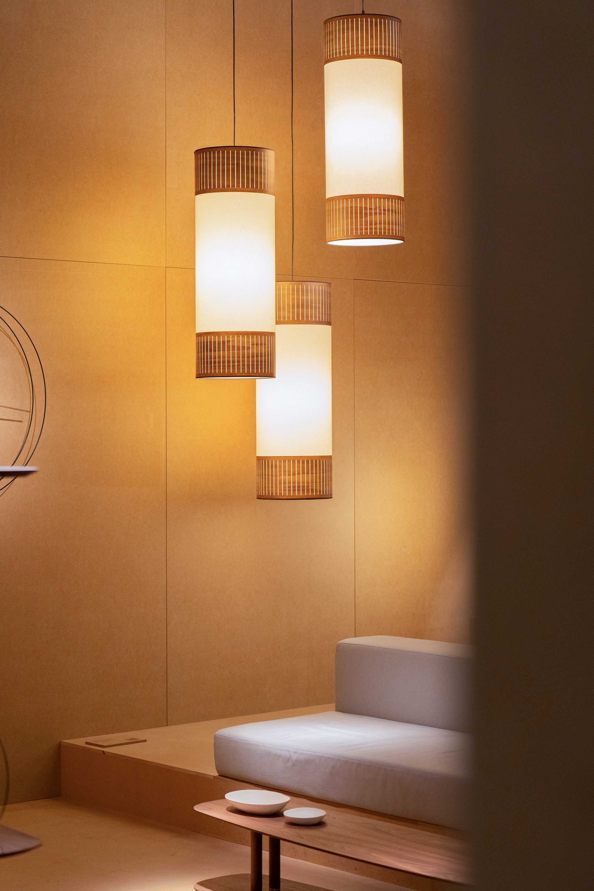 TAMIZ Pendant Lamp in White with Walnut Wood