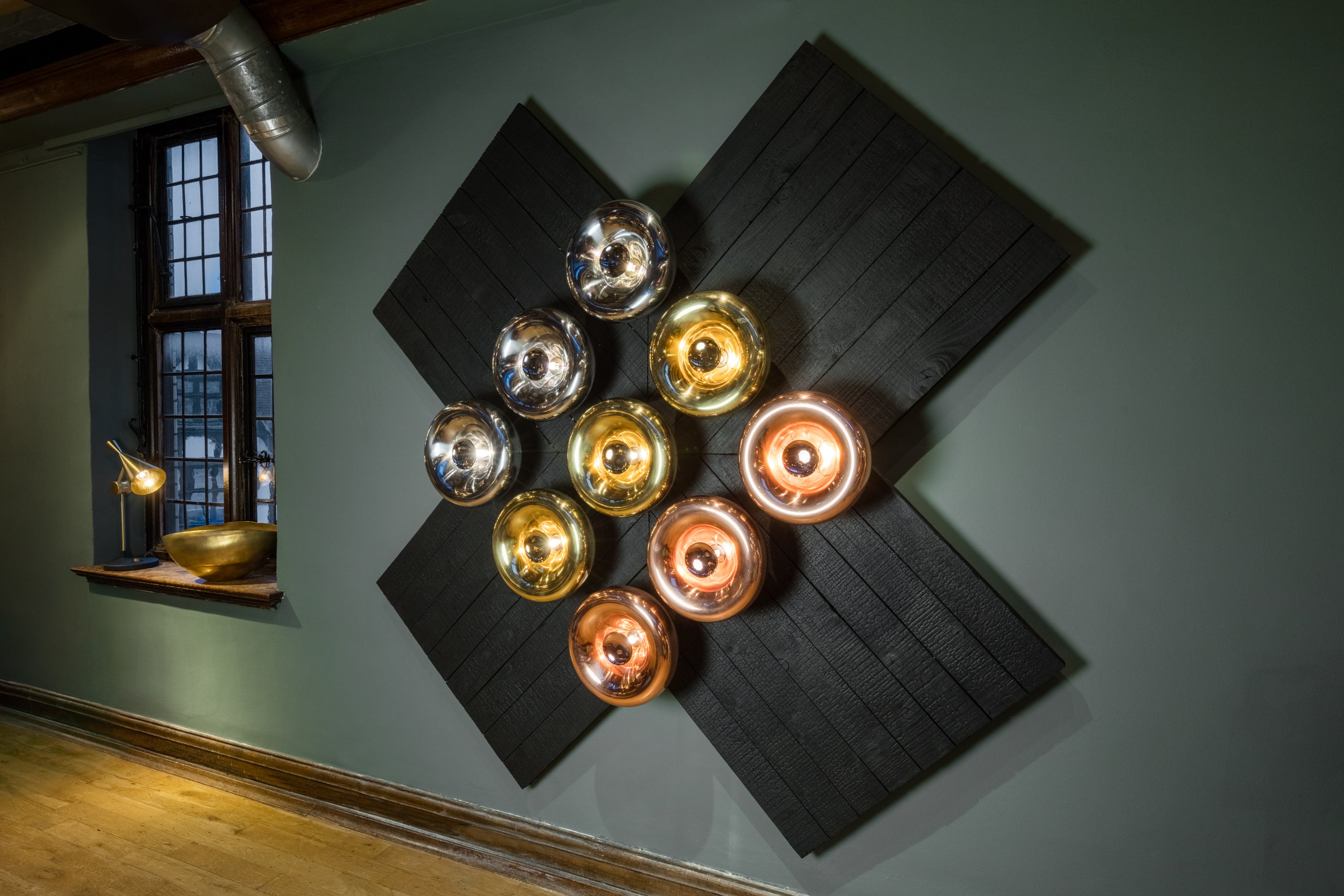 VOID Wall Lamp in Copper