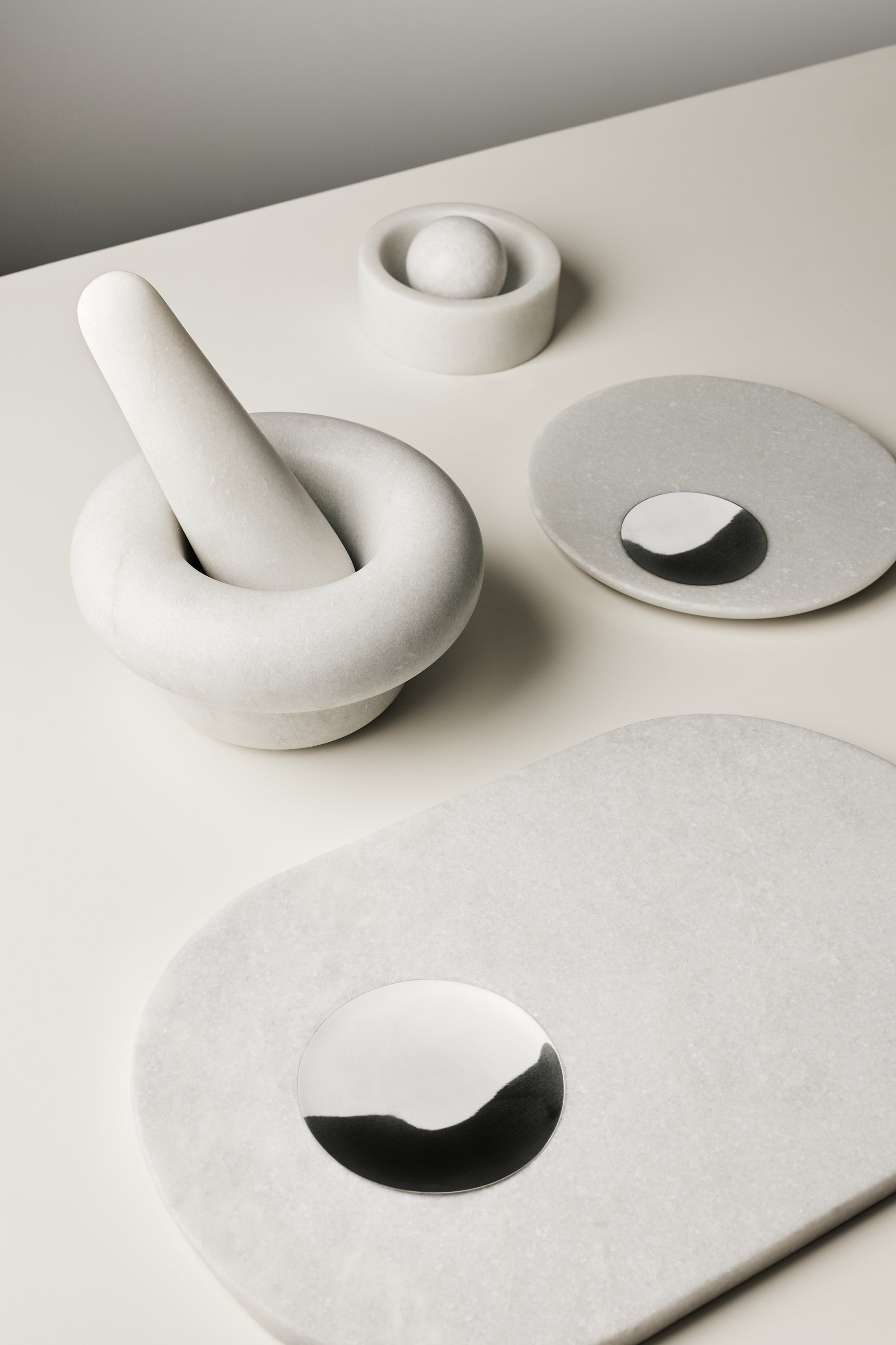 Tácka STONE biely mramor