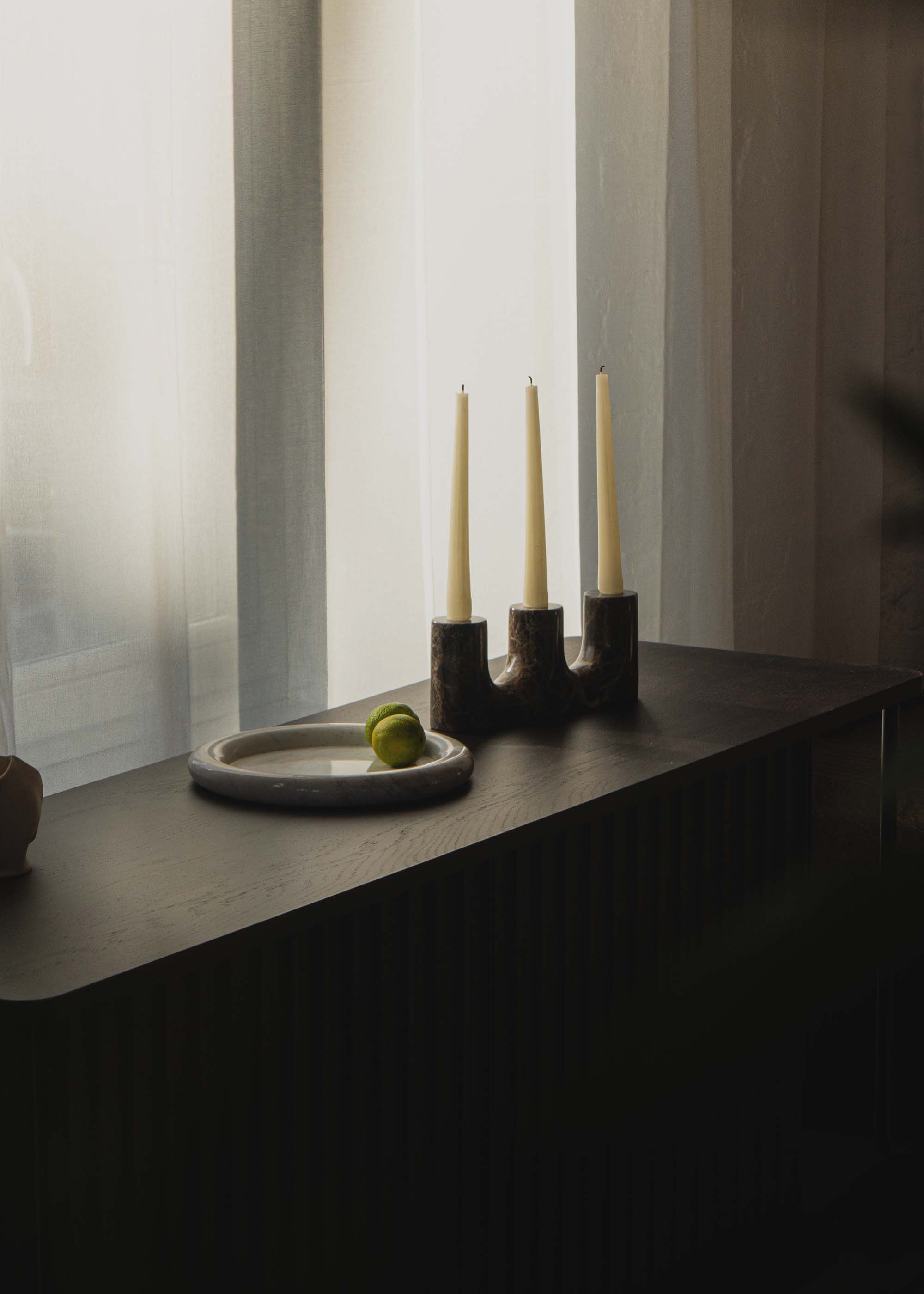 Sviečnik TRILO hnedý mramor