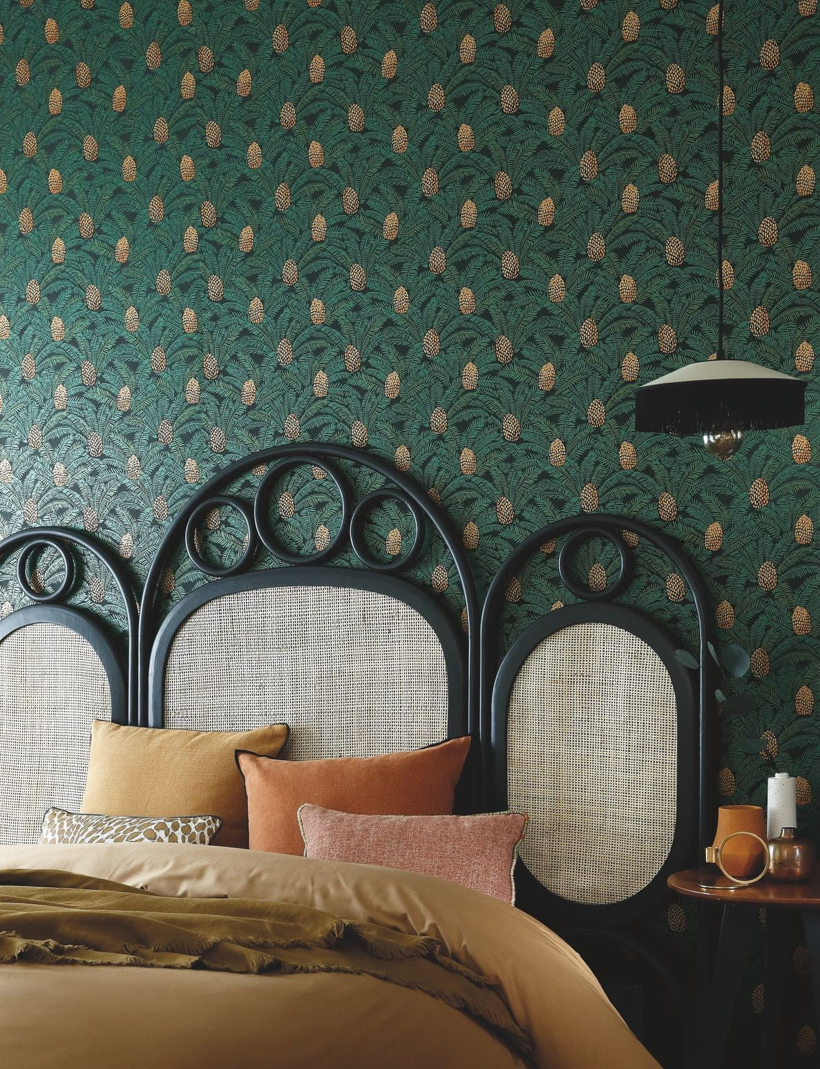 Štruktúrna tapeta s rastlinným motívom PALMETA - MOUTARDE horčicová s bielou