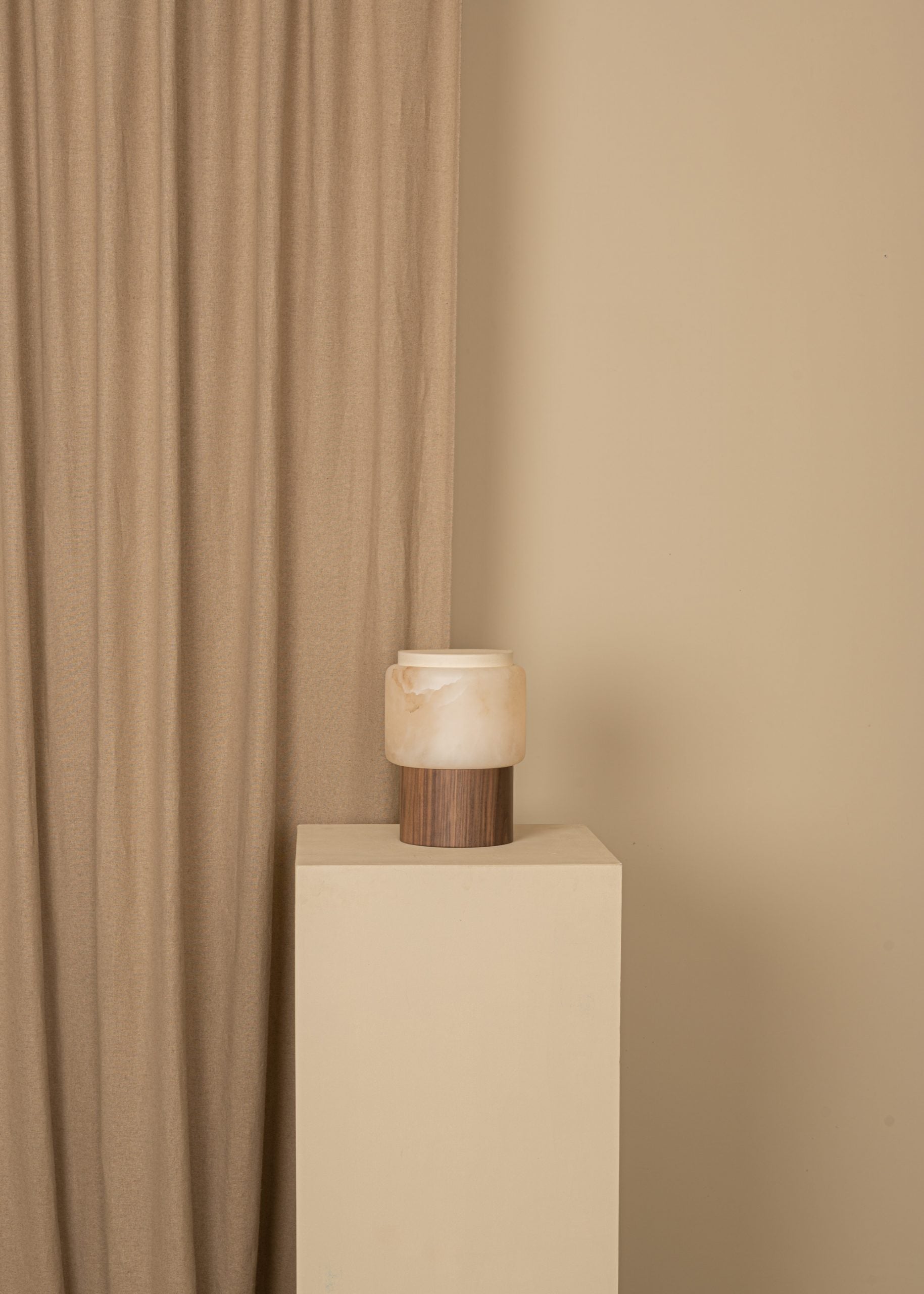 Portable Lamp LANTERNO white alabaster with wooden base