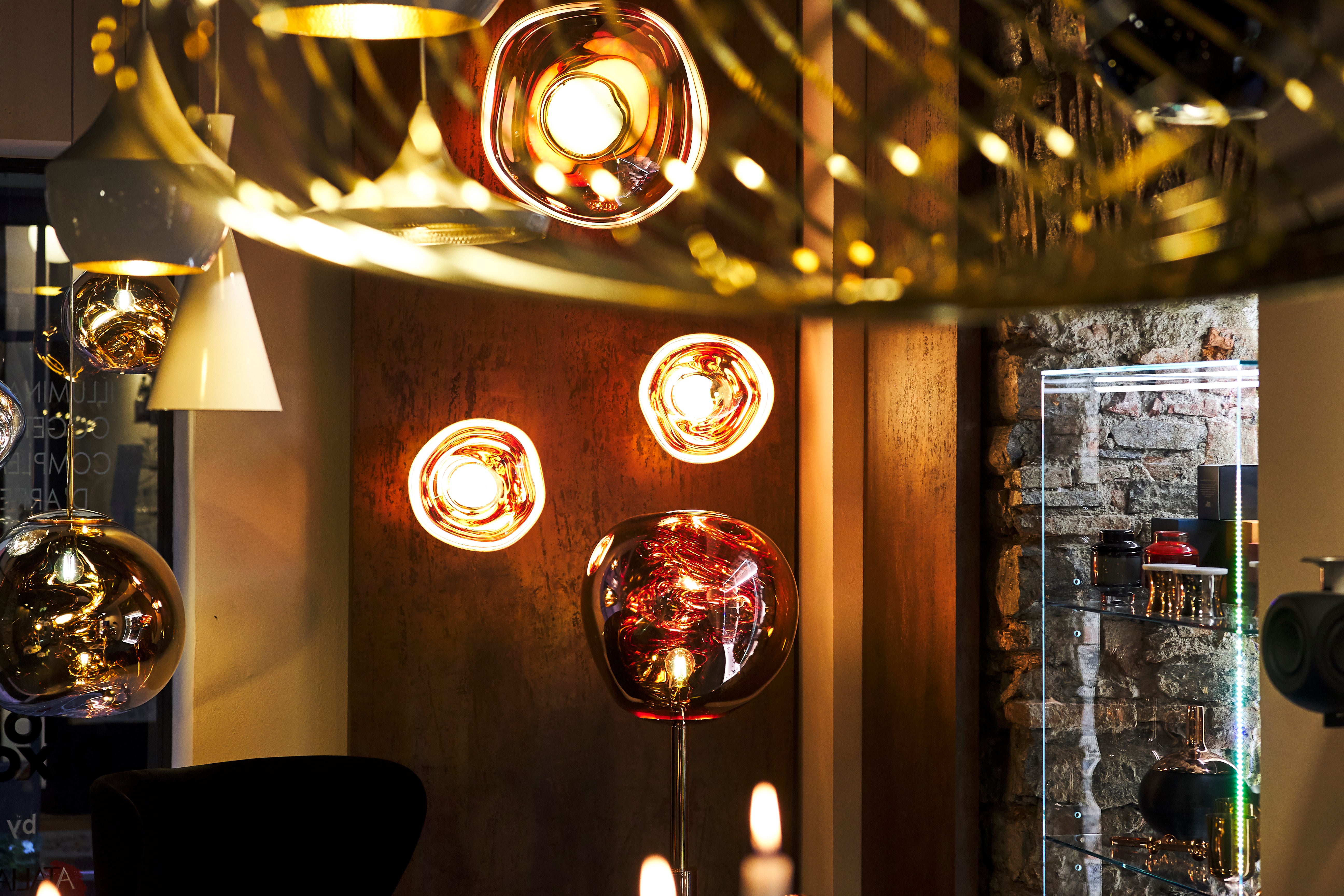 VOID Wall Lamp in Copper