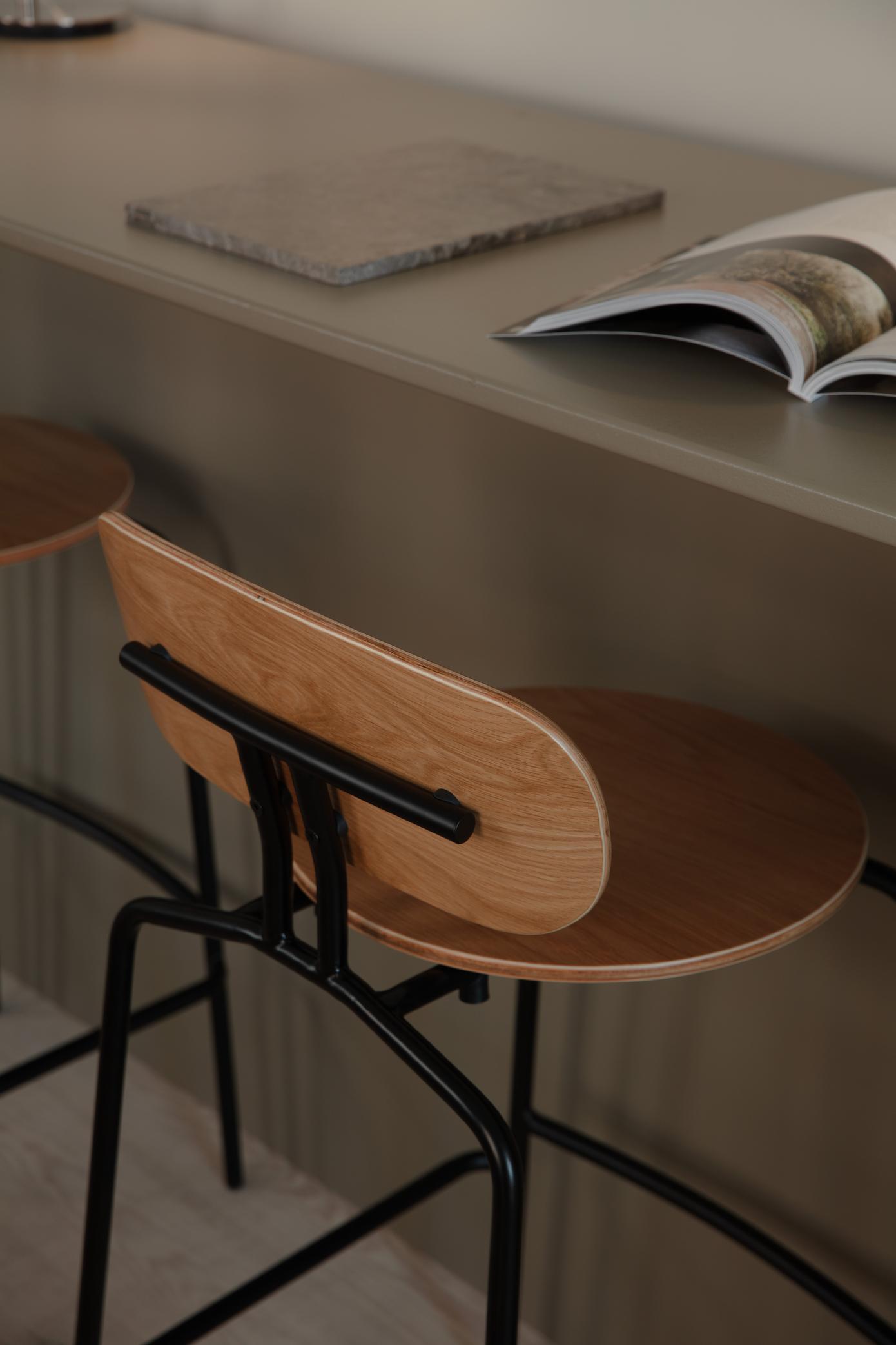 Hoker CURIOUS krémový plyš so zlatým podstavcom