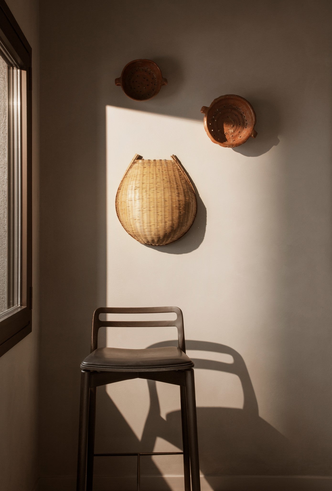 CABIN Stool black leather with dark oak base