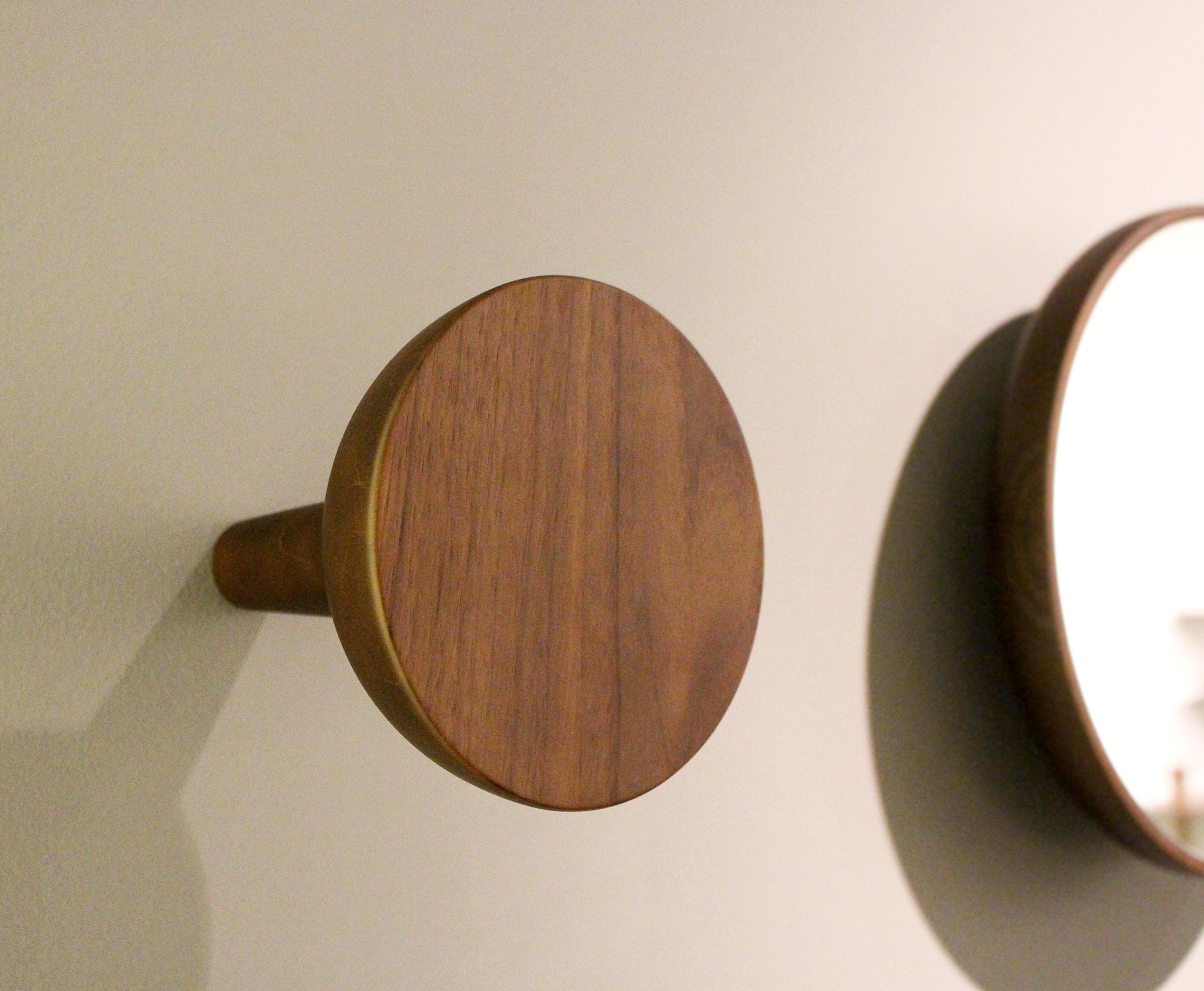 Súprava vešiakov WELCOME orechový dyha