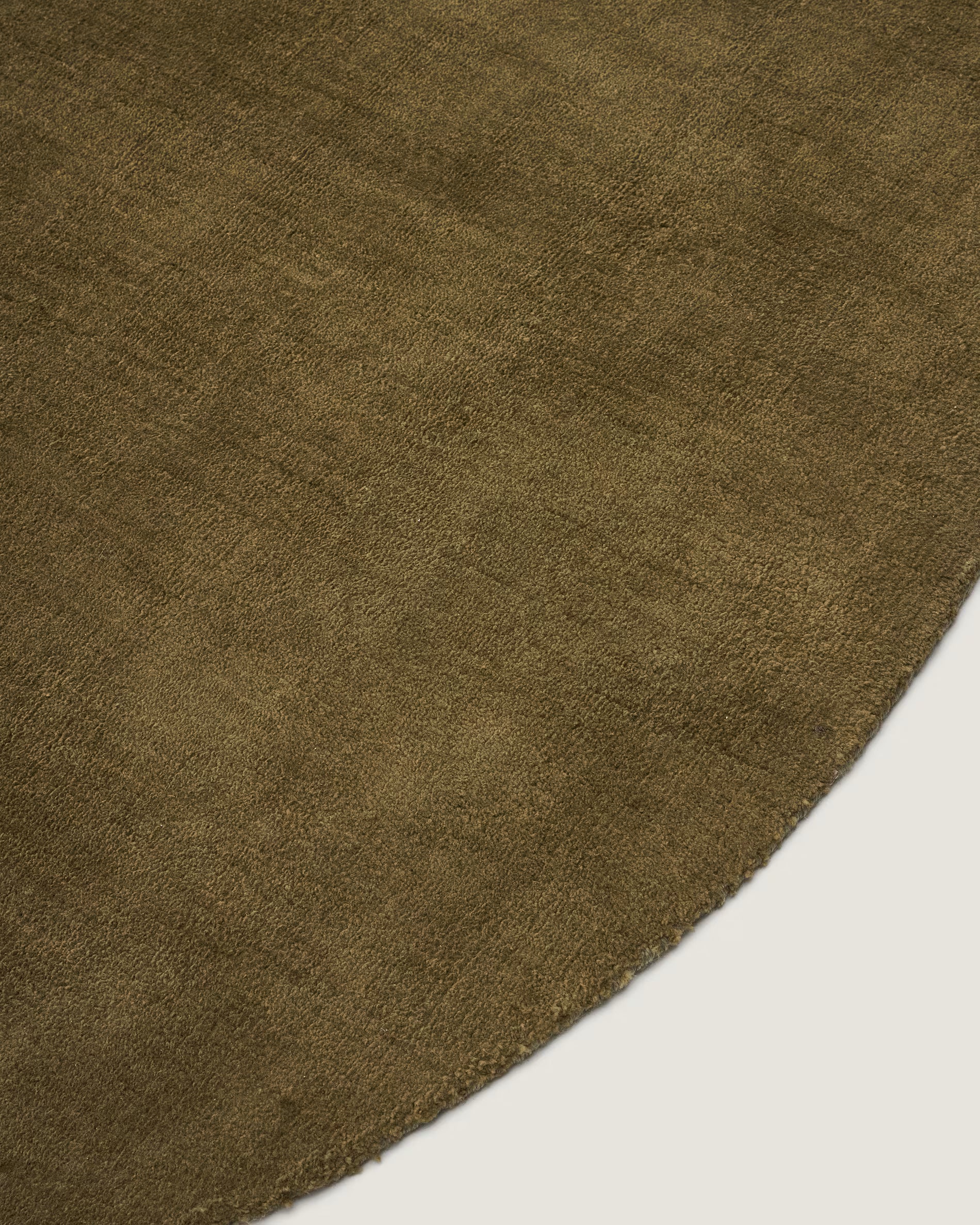 Kruhový koberec EMPURIES zelený