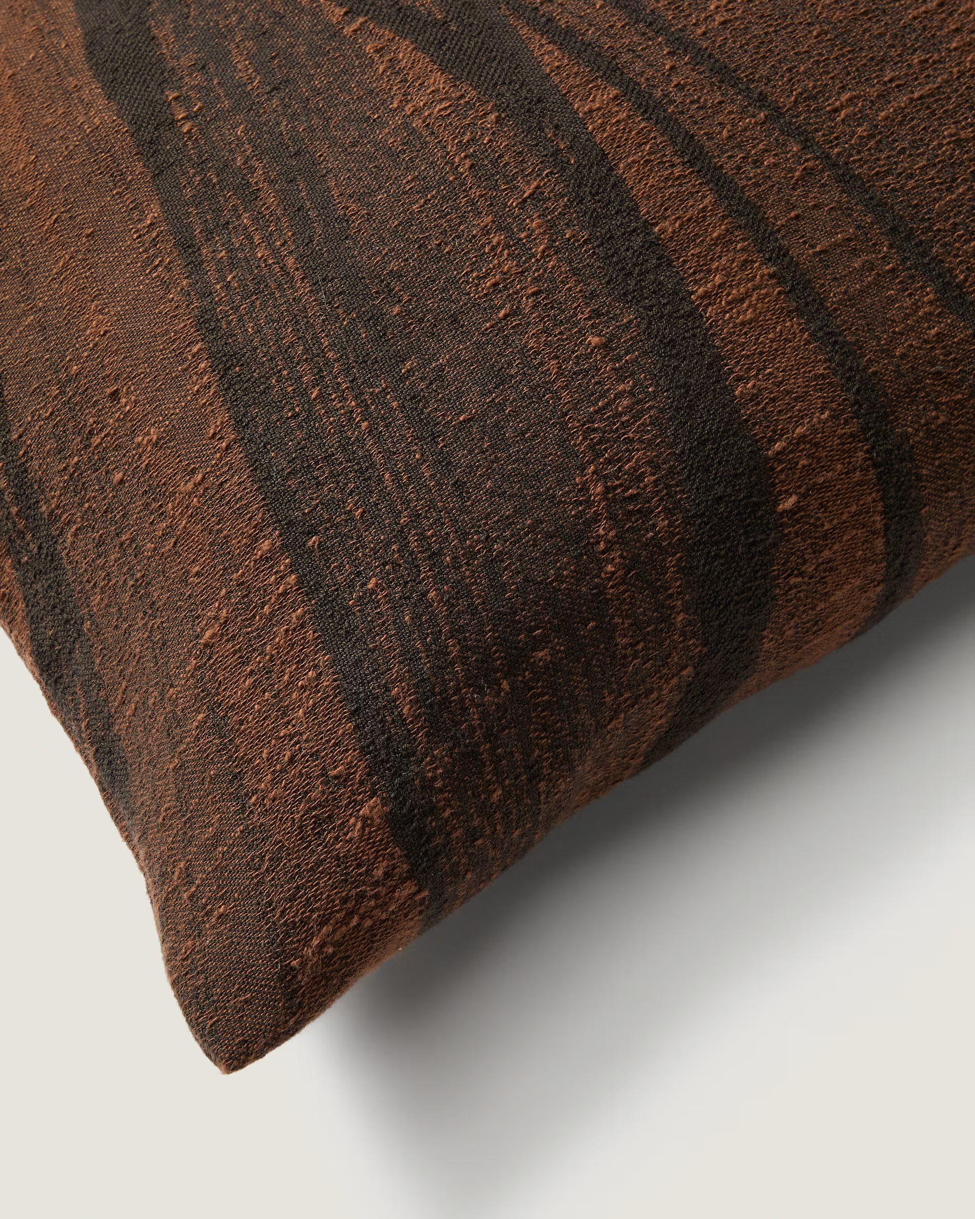 Poszewka na poduszkę FRILO brązowy