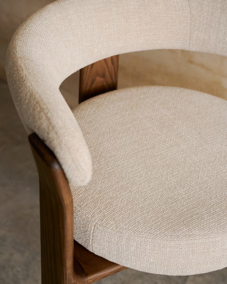 GRANITE armchair in beige chenille with a dark ash base