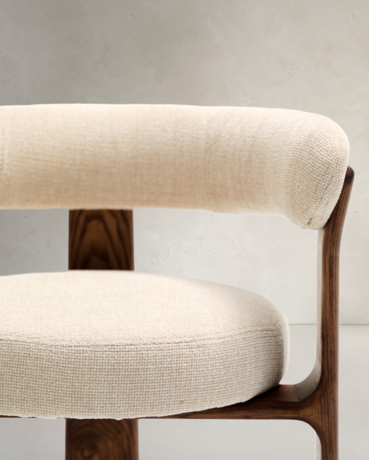 Stolička GRANITE béžový šenil s tmavým jaseňovým podstavcom