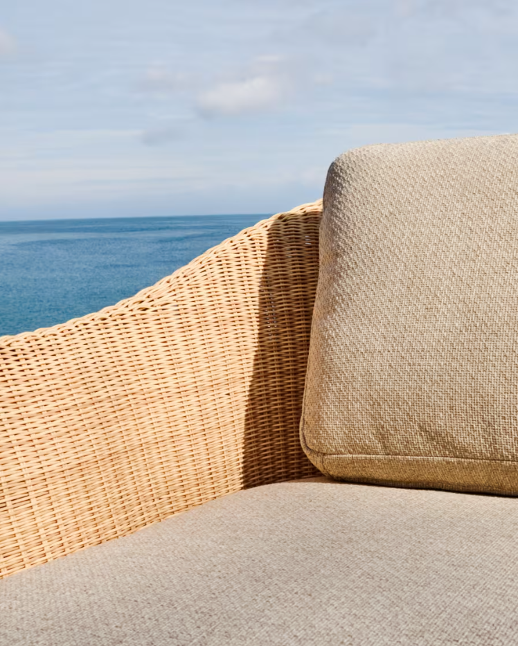 Záhradné kreslo GALEA z teakového dreva s ratanovým sedadlom