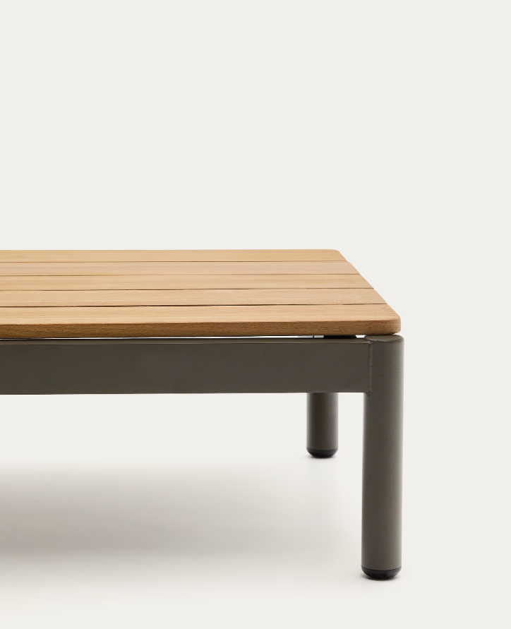 Záhradný konferenčný stolík SORELLS z teakového dreva s tmavozeleným podstavcom