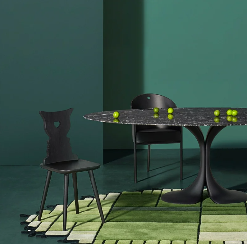 Stolička WE čierna