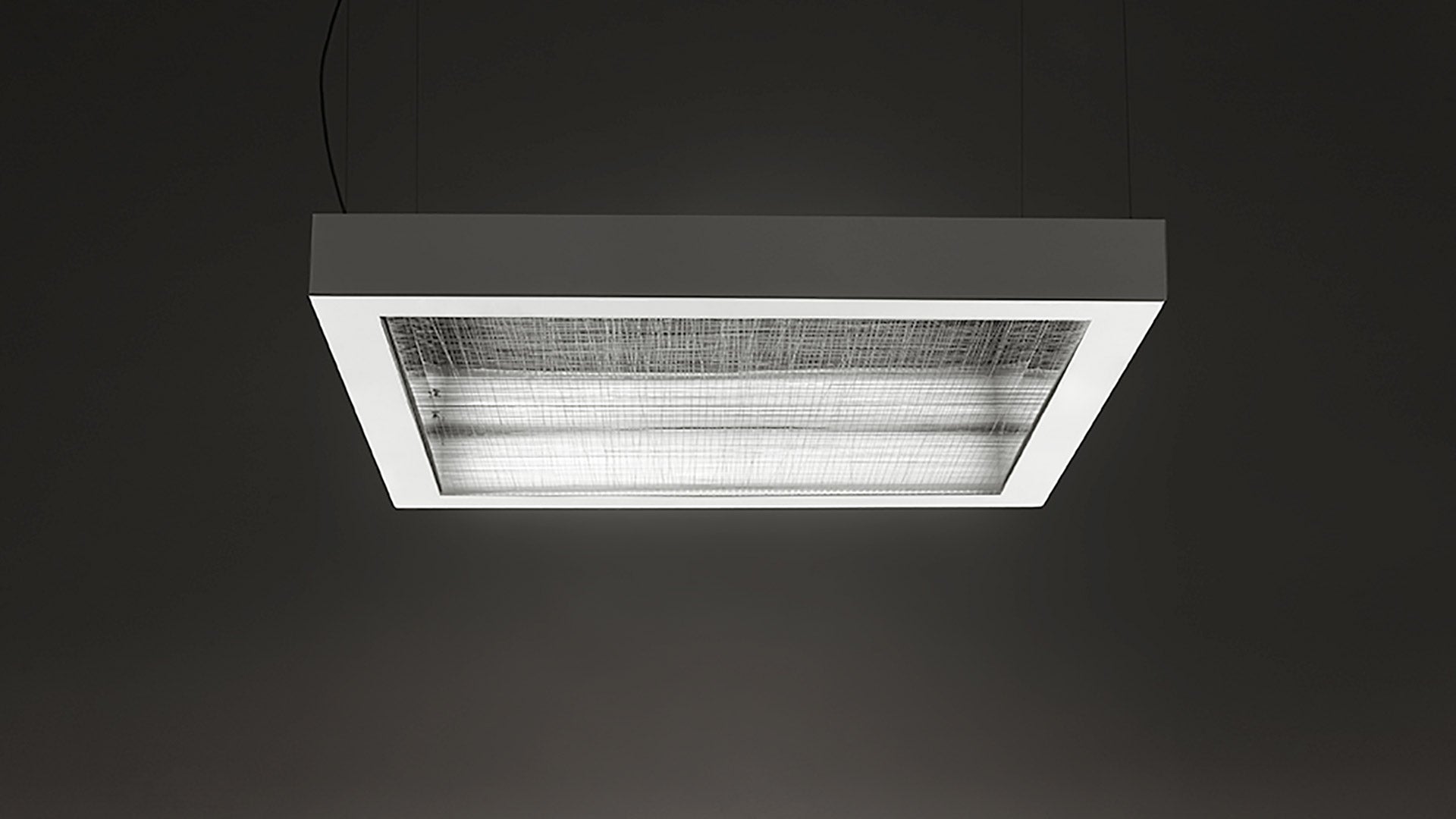 Závesná lampa ALTROVE hliníková