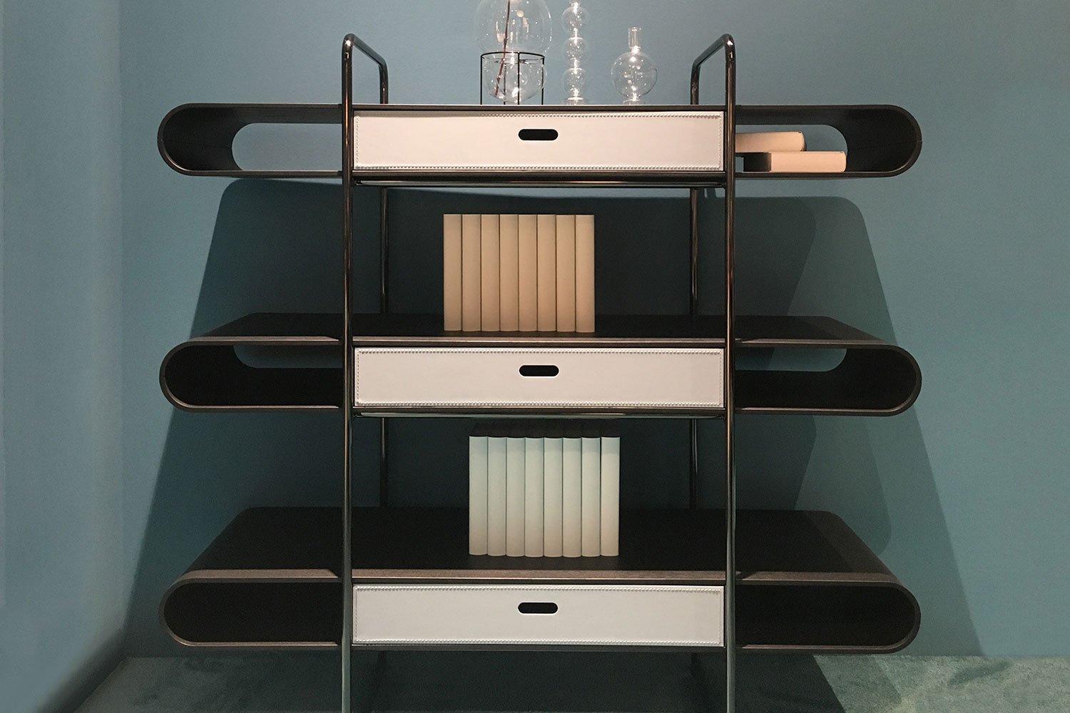 Personalizovaný regál APELLE