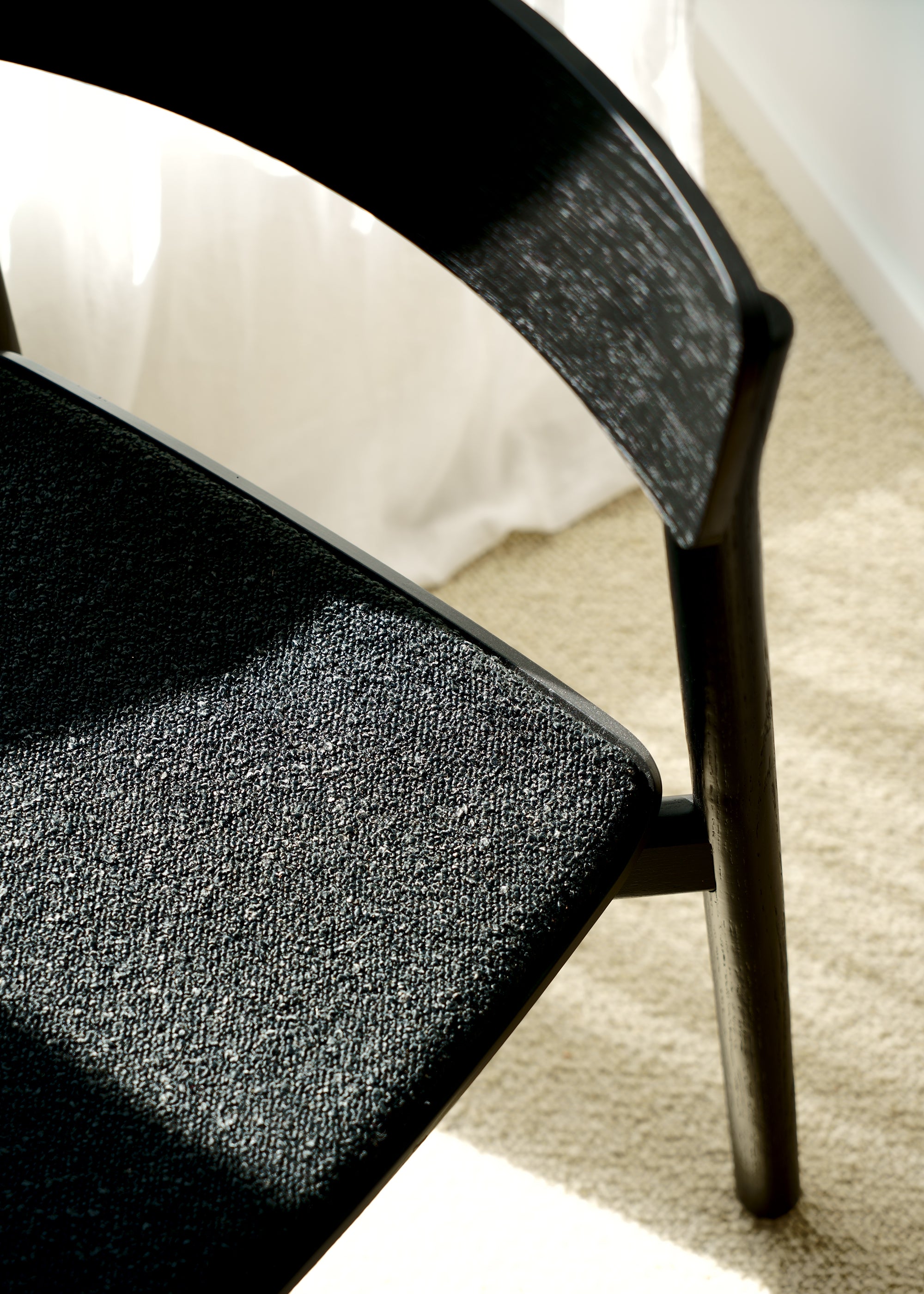 ARCHE SOFT chair black oak wood