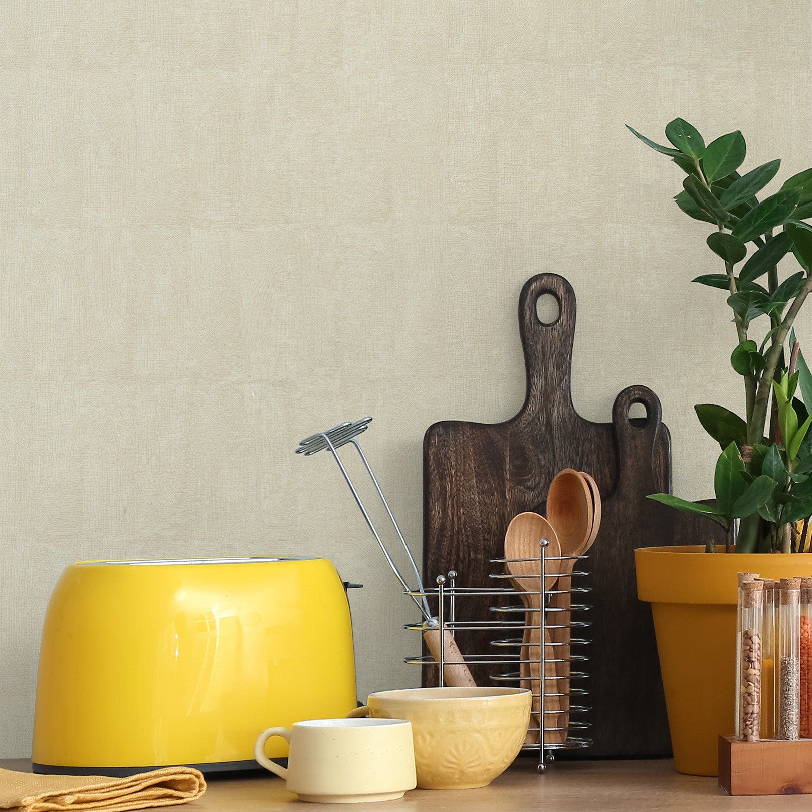 Tapeta so štruktúrou napodobňujúcou hlinu BIZEN - IVOIRE slonová kosť