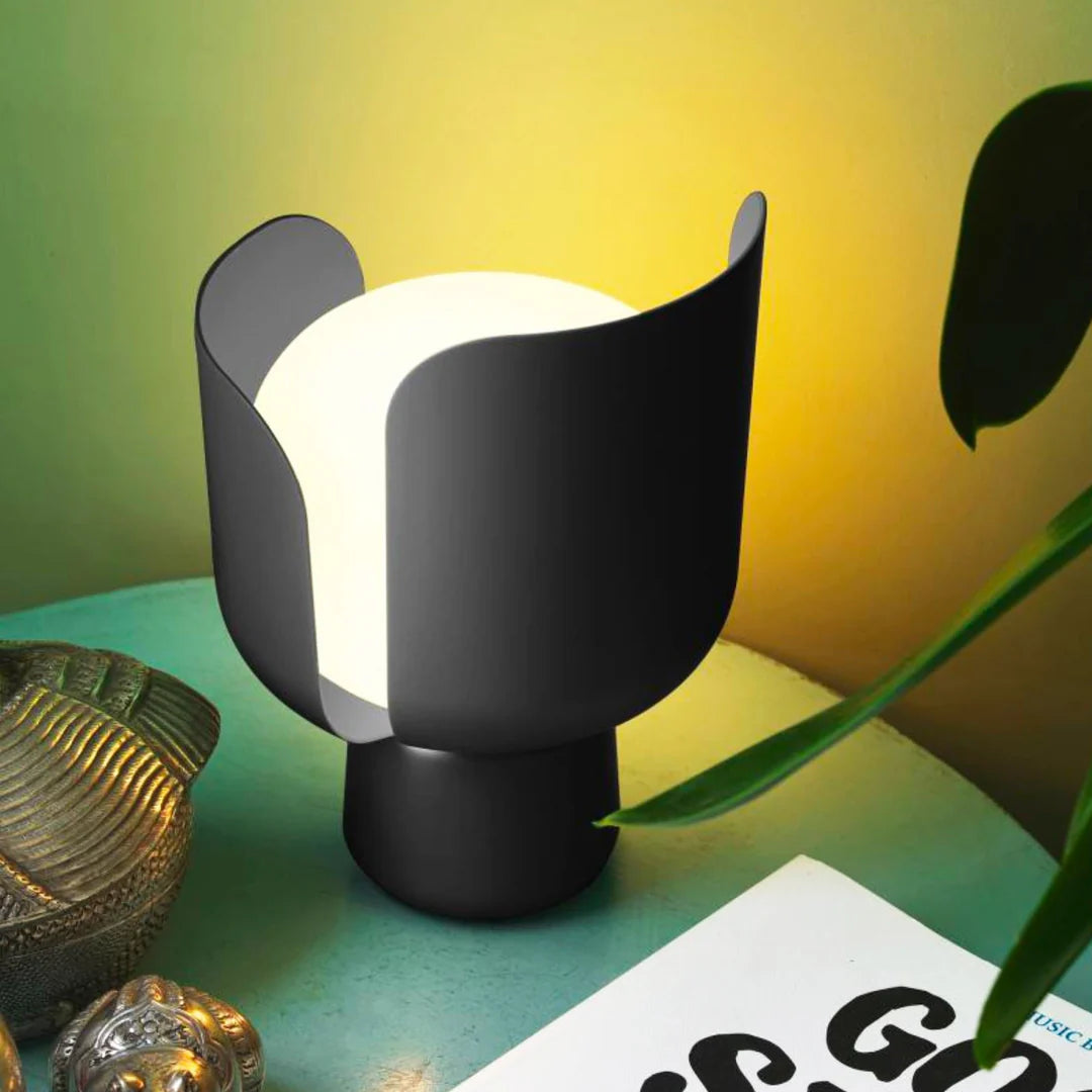 BLOM Table Lamp White