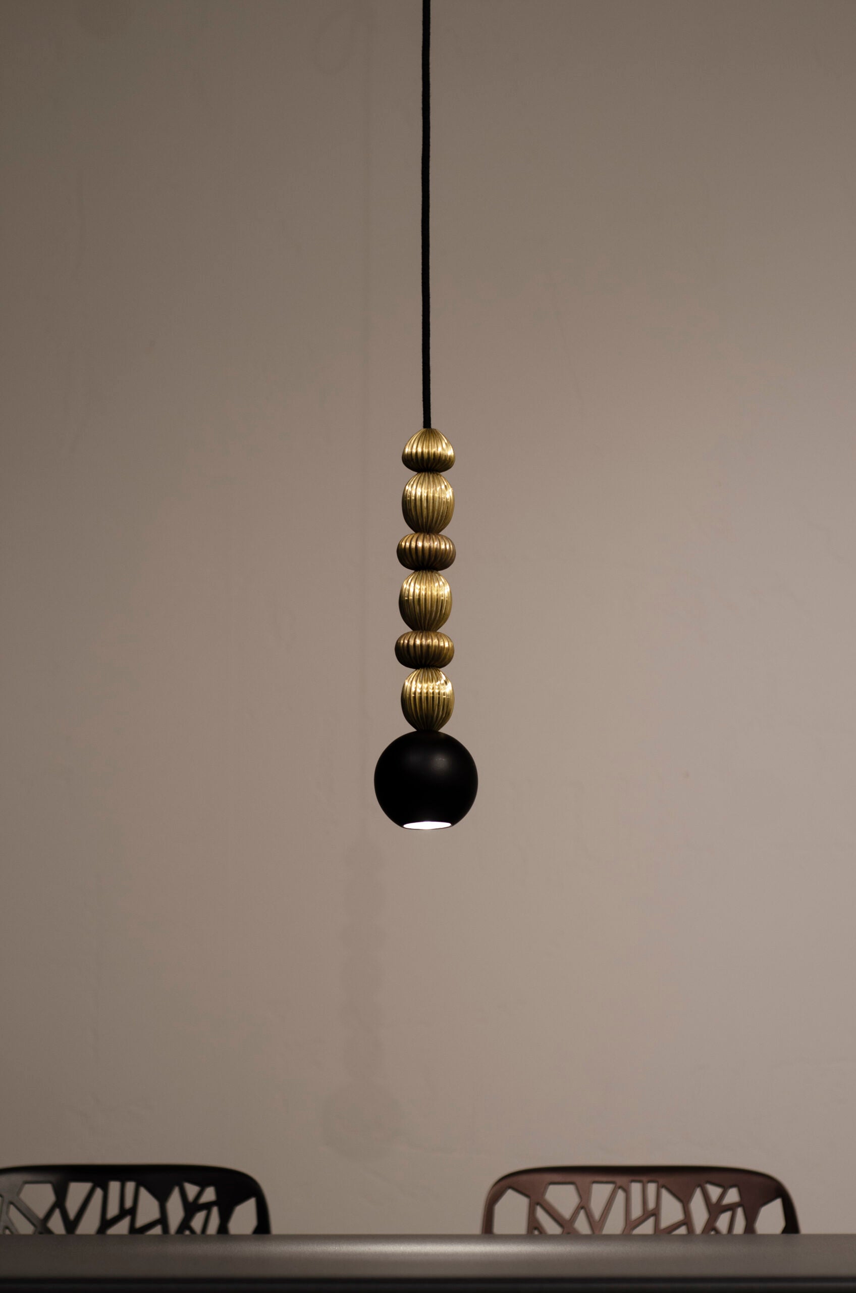 BOLA QUEEN brass pendant lamp