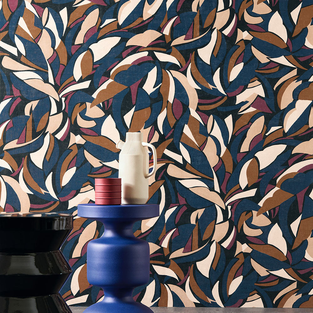 Structural wallpaper with an abstract geometric pattern COLLAGE - NOIR/BLUSH black with navy
