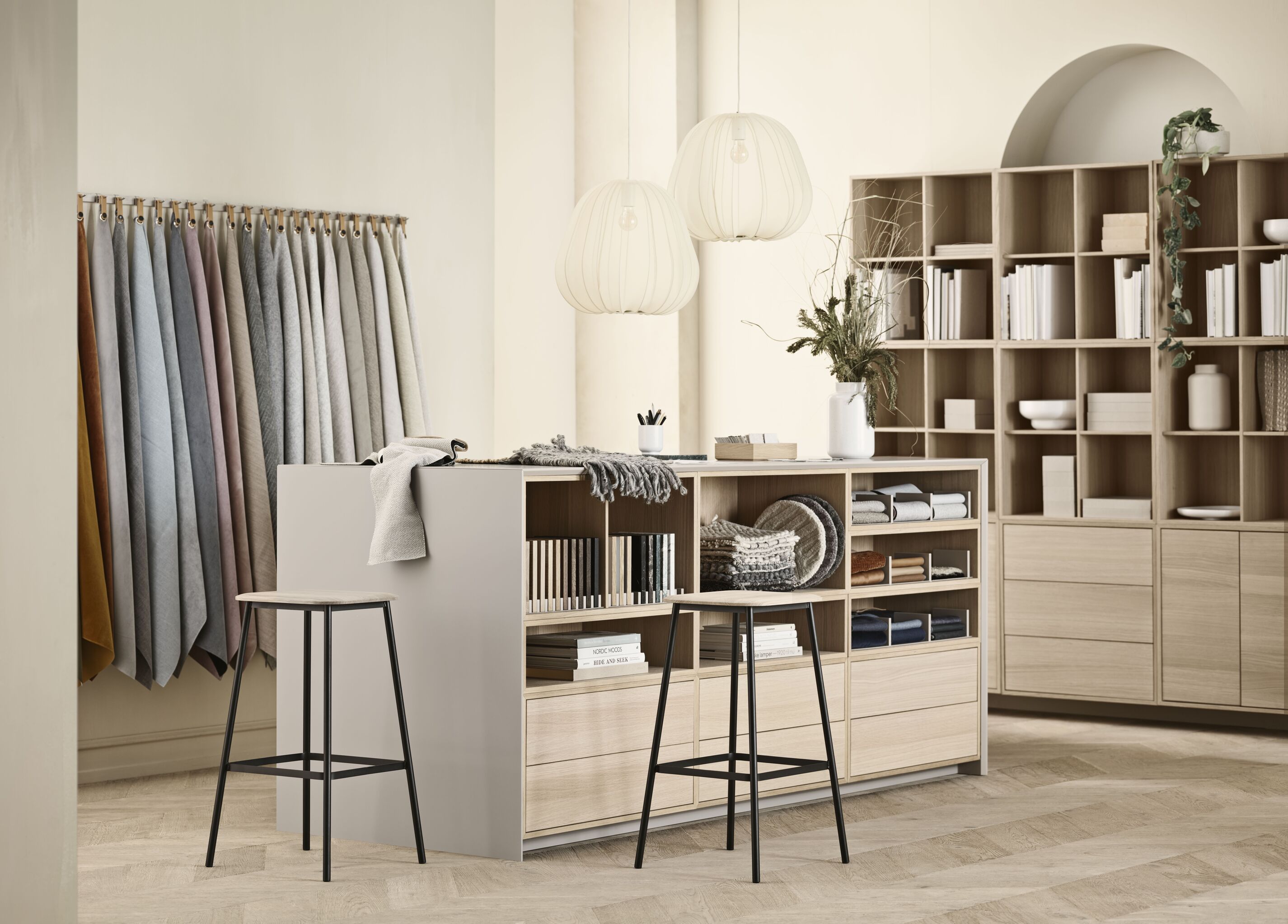 Hoker FACET tmavé dubové drevo