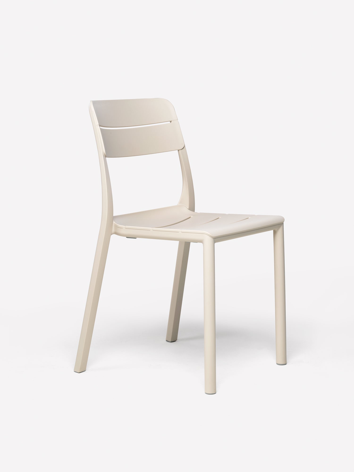 CASSIA Outdoor Chair in Burgundy