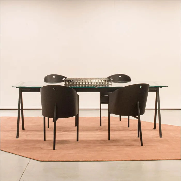 Stolička COSTES čierny dubový dyha s čiernou kožou