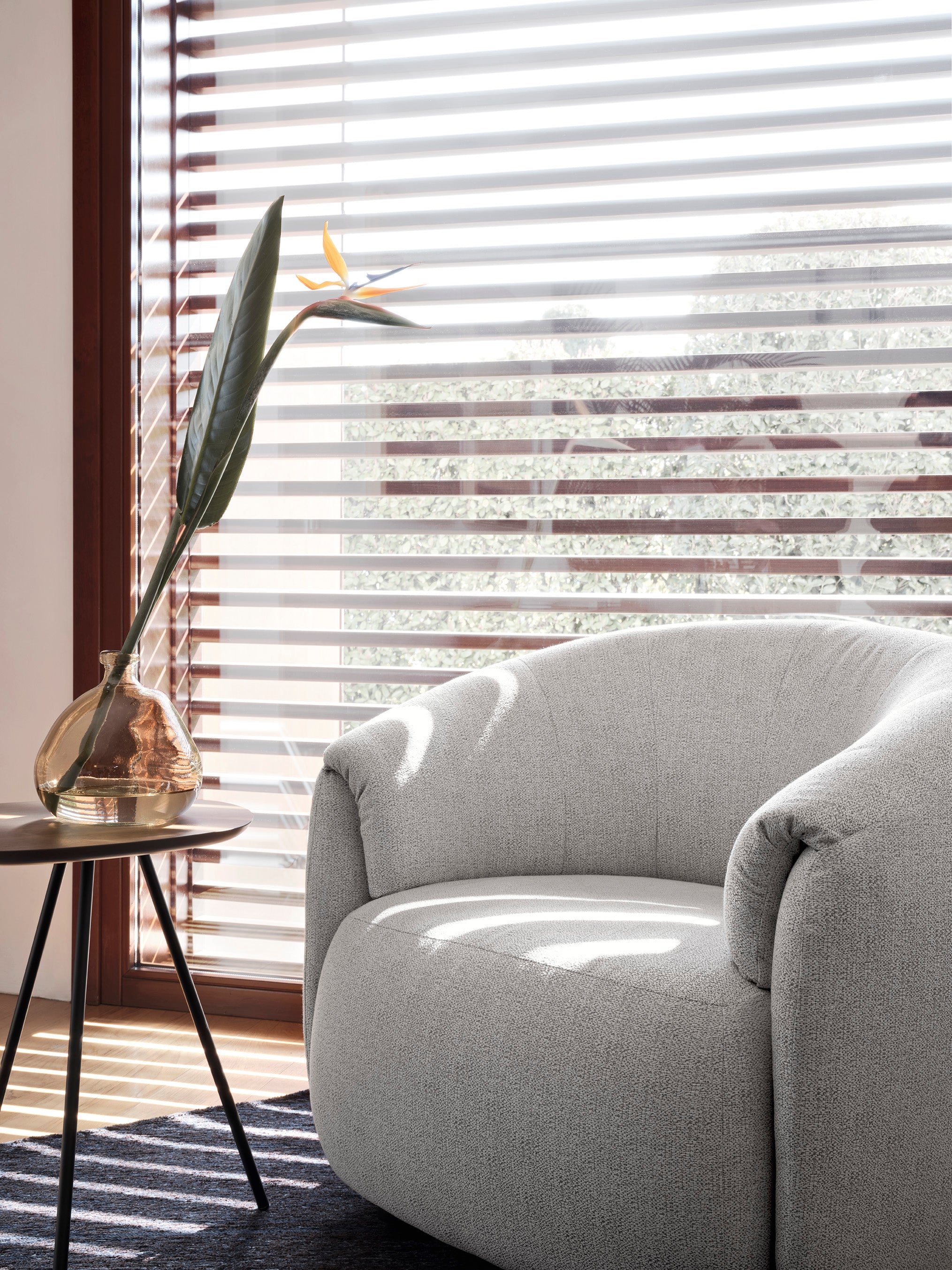 Bočný stolík TWEET hnedý