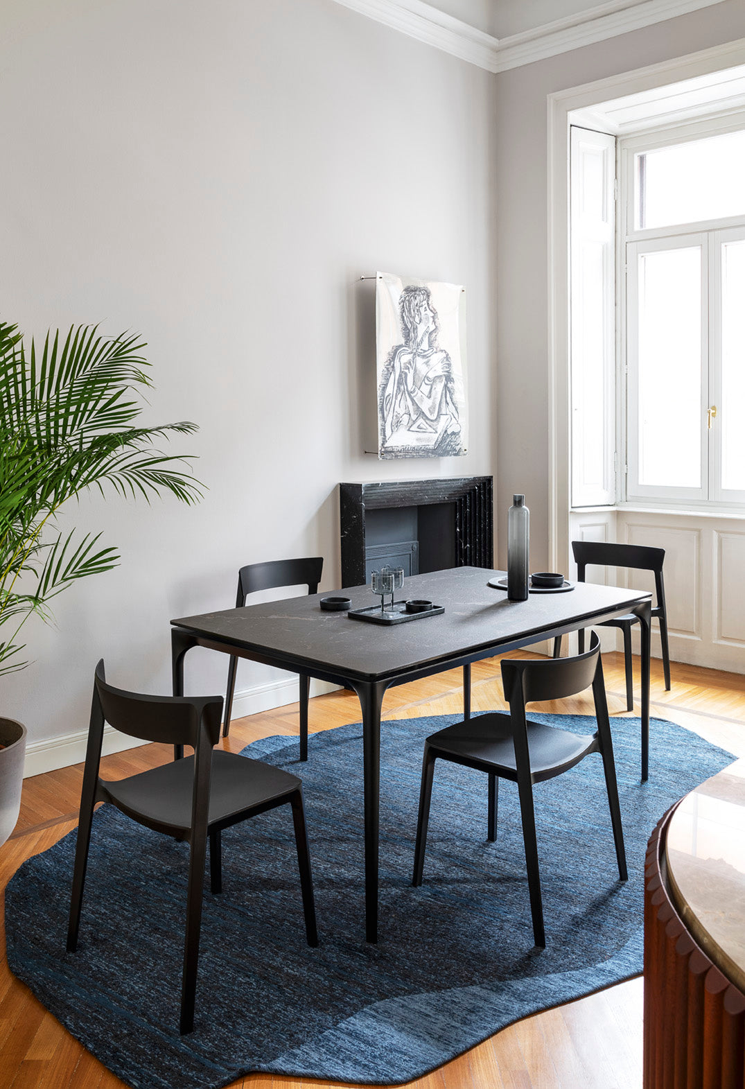 Stolička SKIN biela