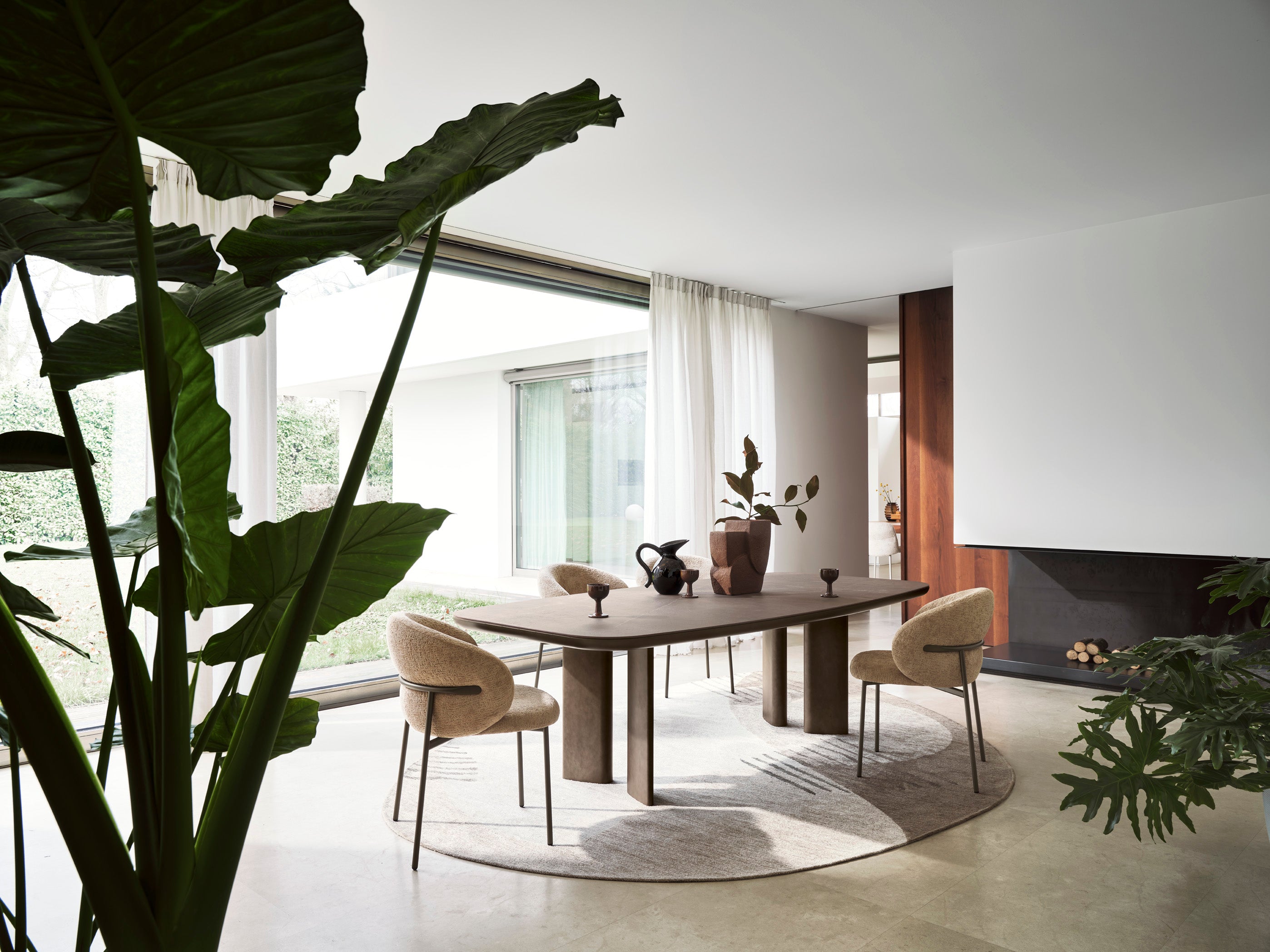 Stôl SANDY hnedá doska s hnedým brúseným podstavcom