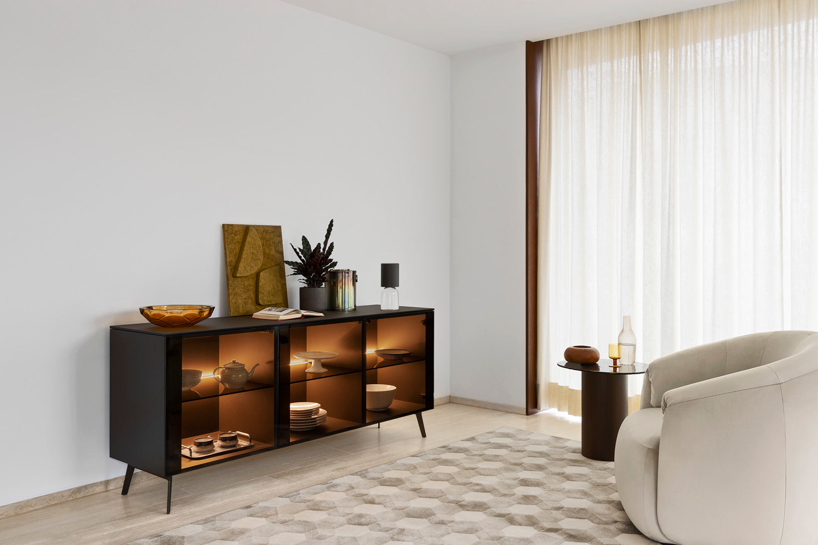 Otočný kreslo HAVEN čalúnené