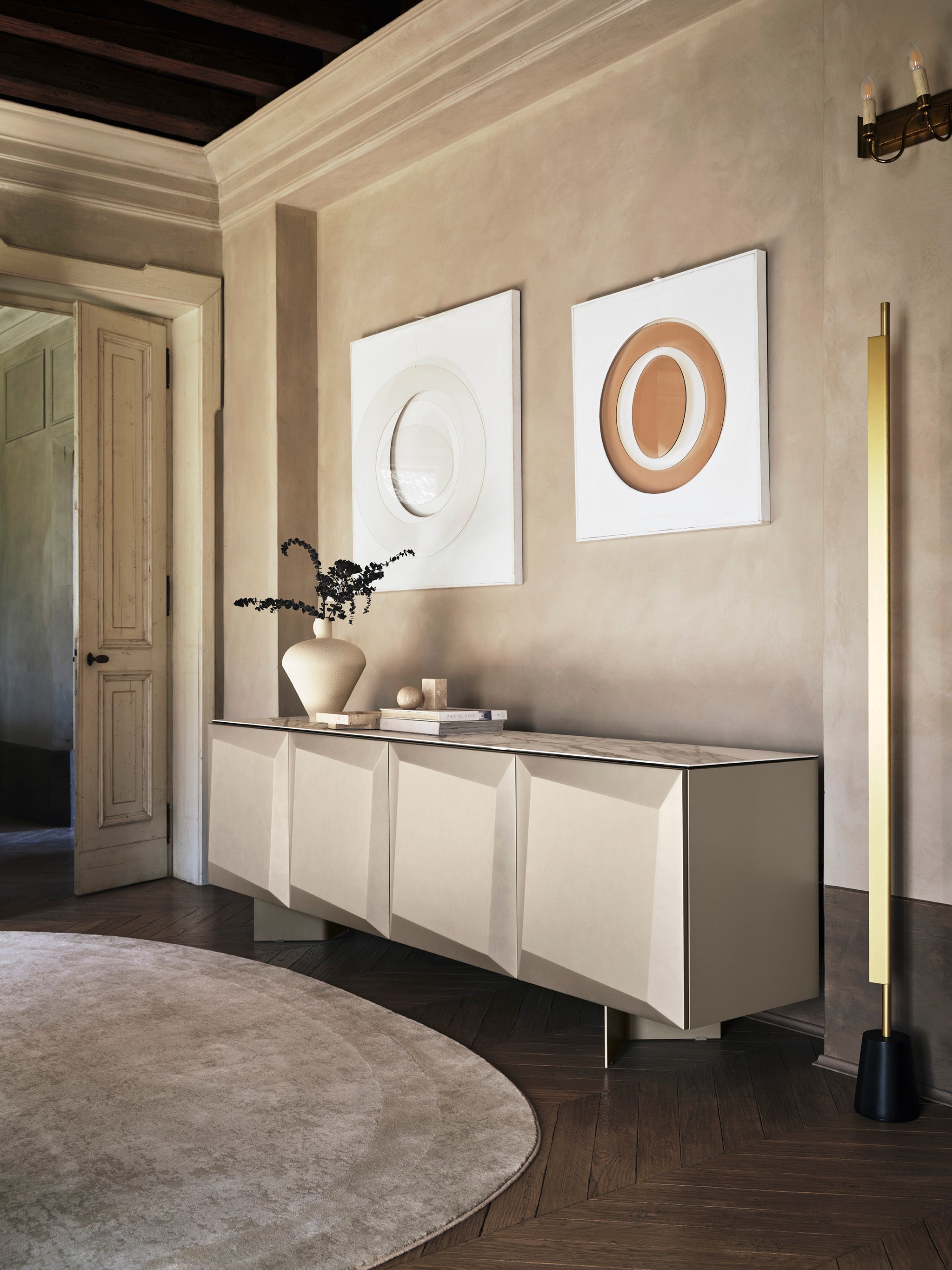 Komoda ALTEREGO brúsená béžová