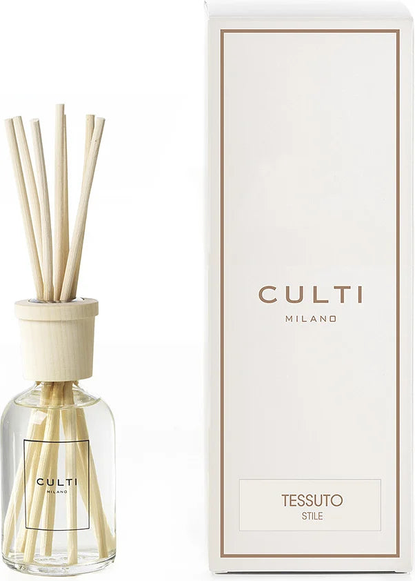 STILE - TESSUTO Scent Diffuser with notes of blackcurrant leaves, cotton flowers, jasmine, and white musk.